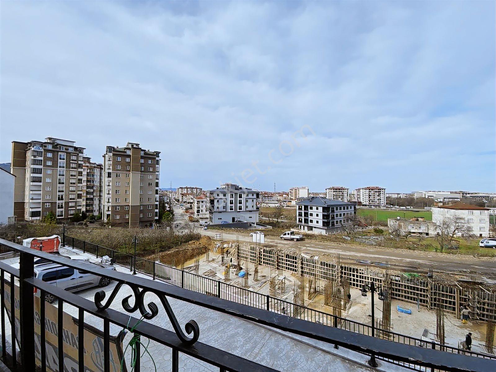 Bahadır'dan Karşıyaka Mh.2+1 Site İçin Ebeveyn Banyo-yüzme Havuz - Görsel 22