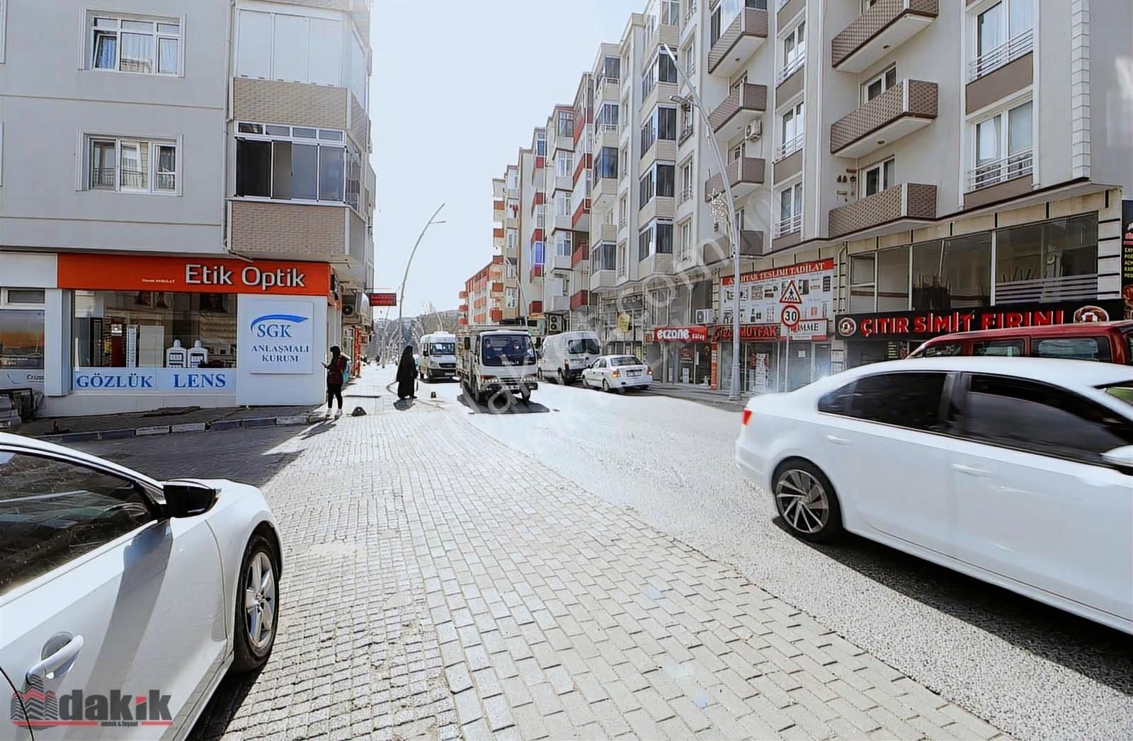 Dakik Emlaktan Devlet Hastanesi Yanında 1+1 55m² Kiralık Ofis - Görsel 17
