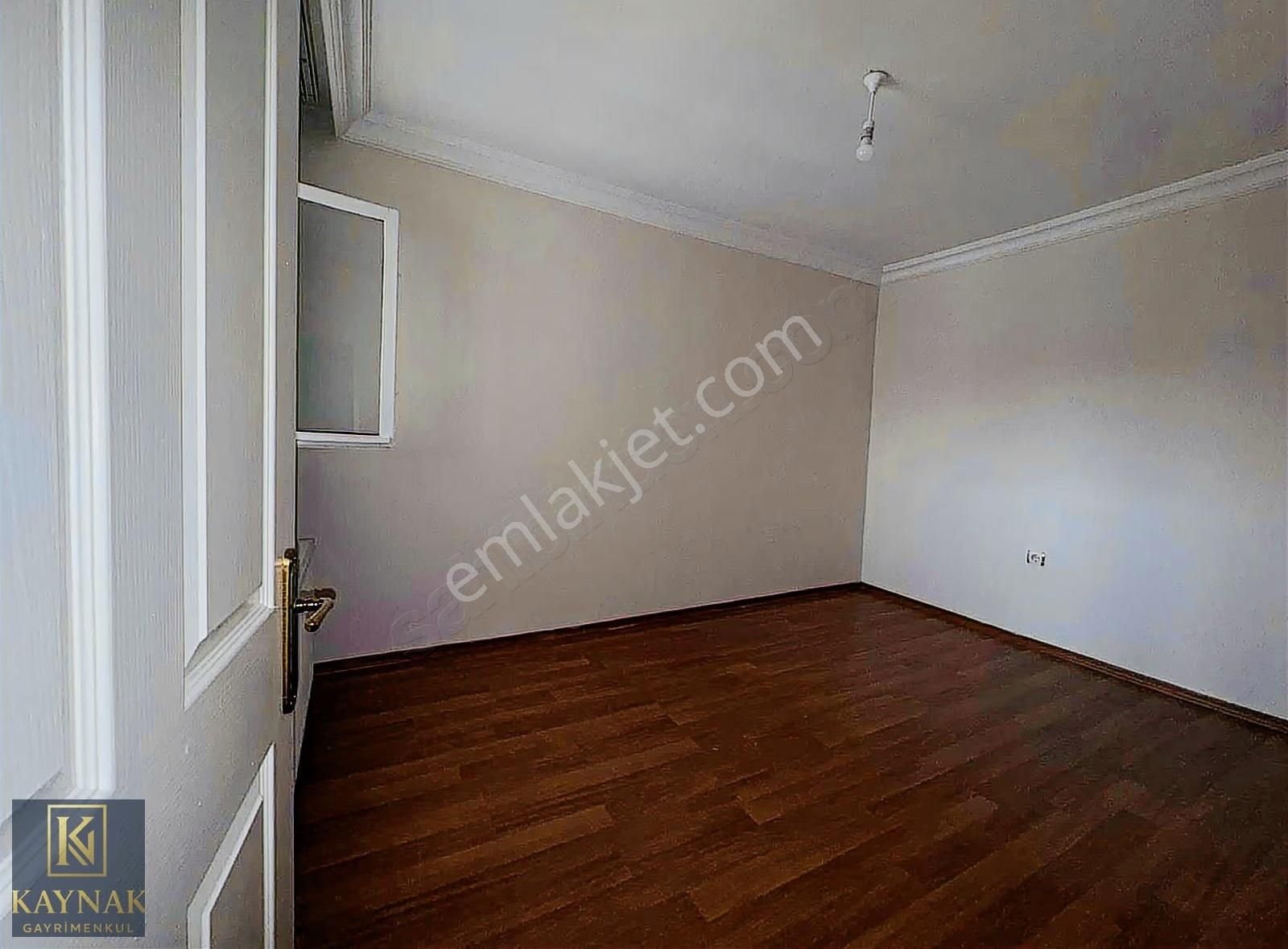 Kaynak'tan Elvankent'te Site İçersinde Yapılı Ara Kat 3+1 Daire - Görsel 3