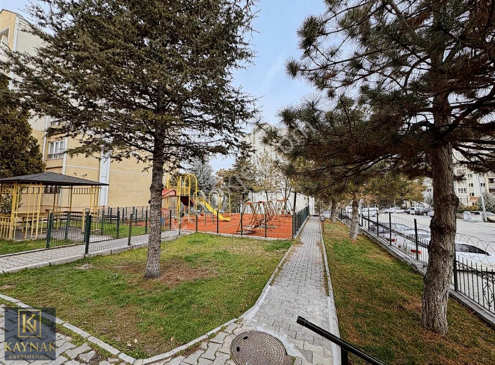 Kaynak'tan Elvankent'te Site İçersinde Yapılı Ara Kat 3+1 Daire - Görsel 2