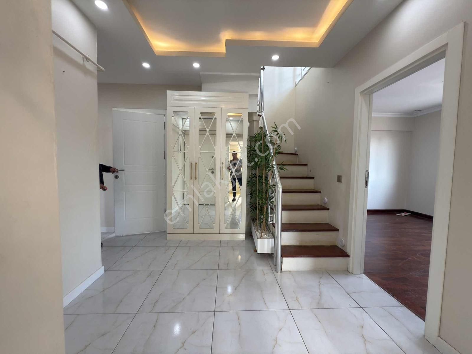 Alkaya'dan Suadiye'de Kiralık 3+2 Dubleks Daire Marmaraya 5 Dk - Görsel 2