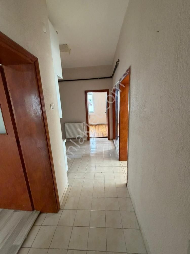 Salı Pazarı Mevkiinde Uygun Fiyatlı 3+1 Kiralık Daire - Görsel 8