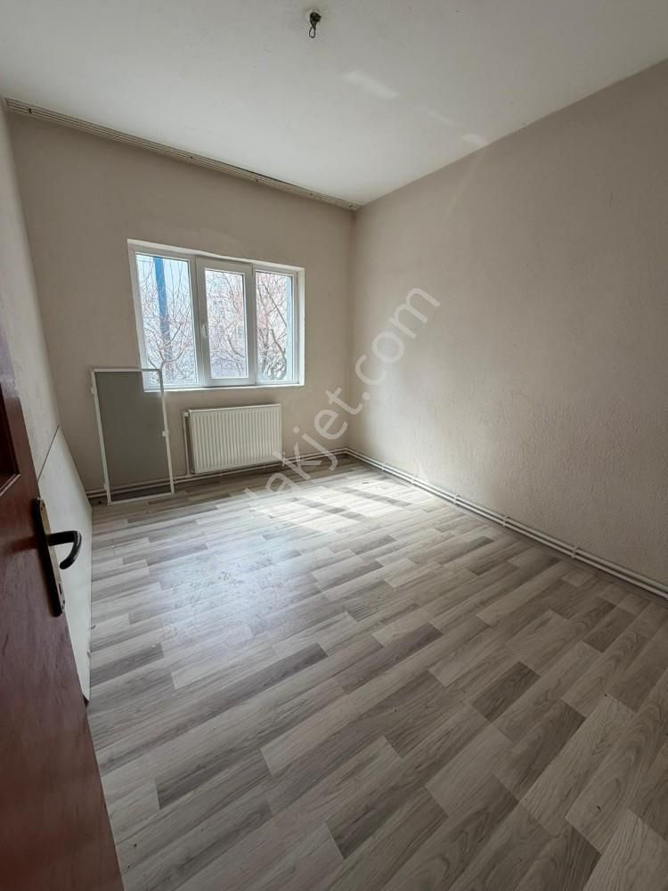 Salı Pazarı Mevkiinde Uygun Fiyatlı 3+1 Kiralık Daire - Görsel 9