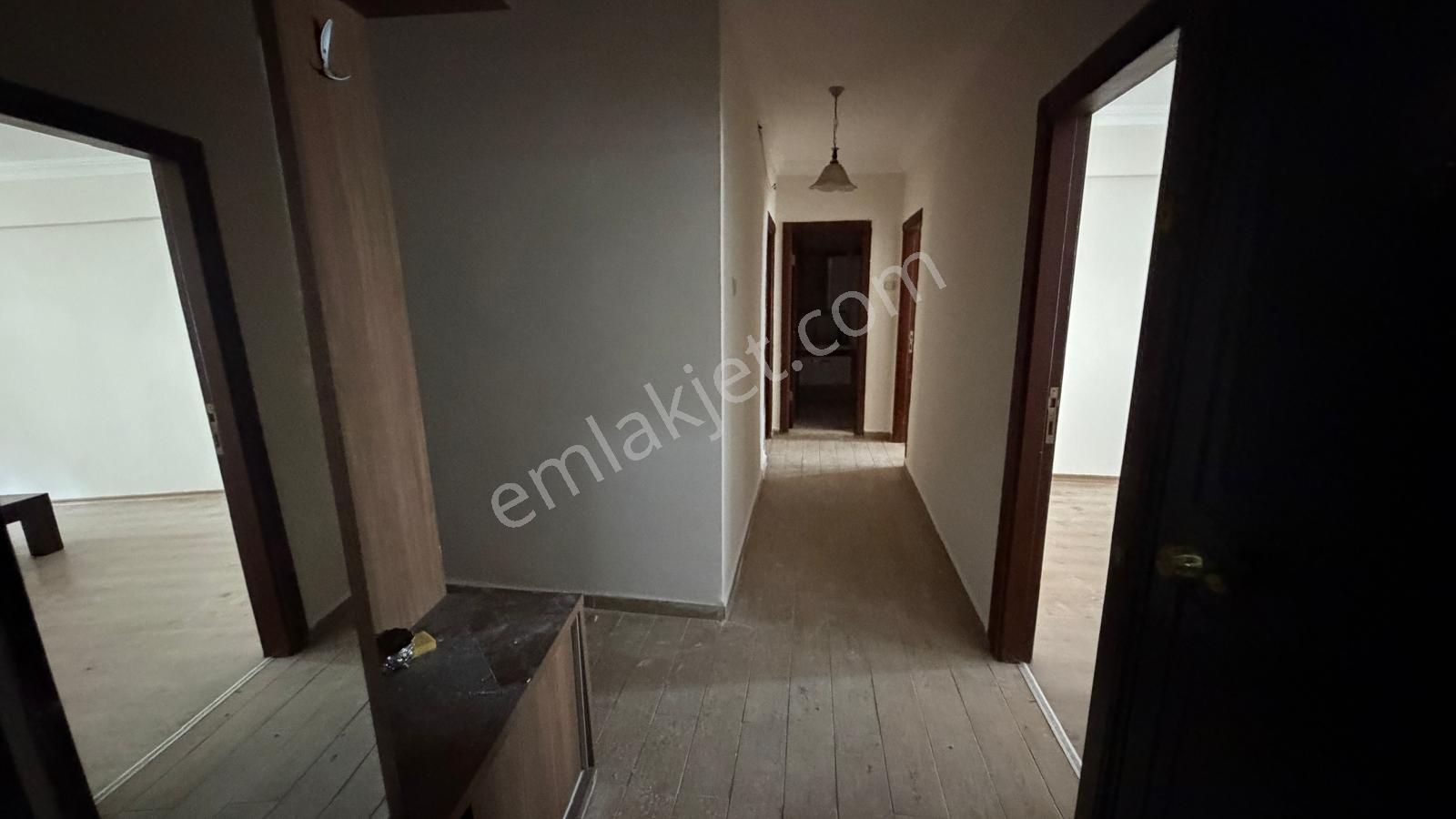 Marmaris Tepe Mahallesinde Kiralık Daire - Görsel 2