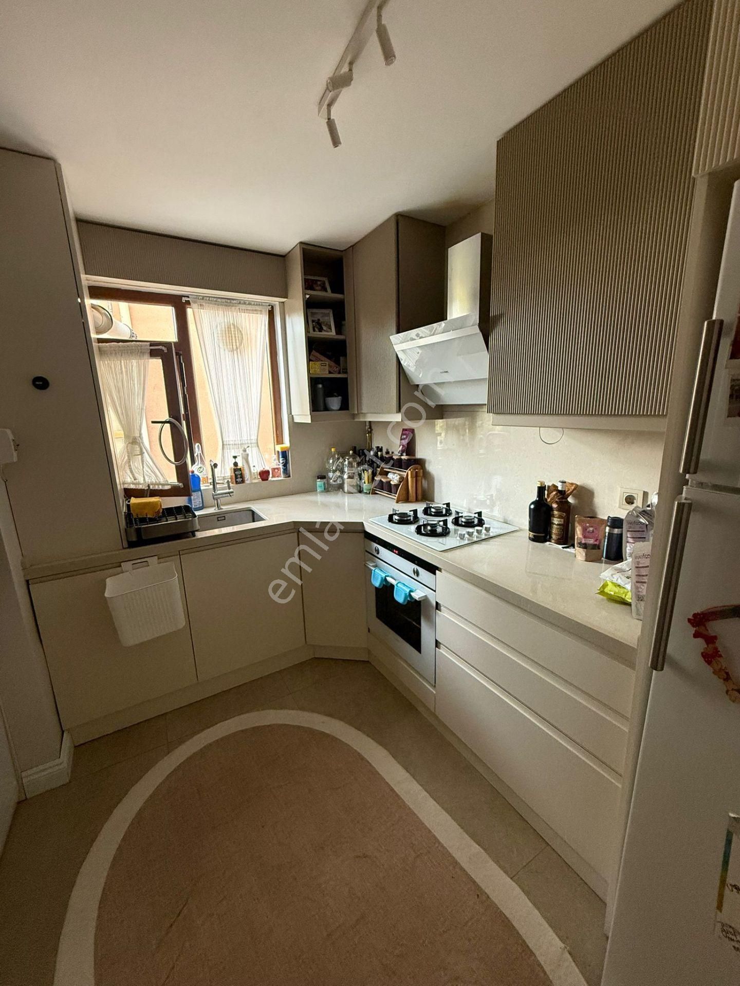 Gayrettepe Merkezde Genç Binada Lux 2+1 90 M2 2.kat Kombili Asansörlü Klimalı Yenilenmiş Ferah Daire - Görsel 25