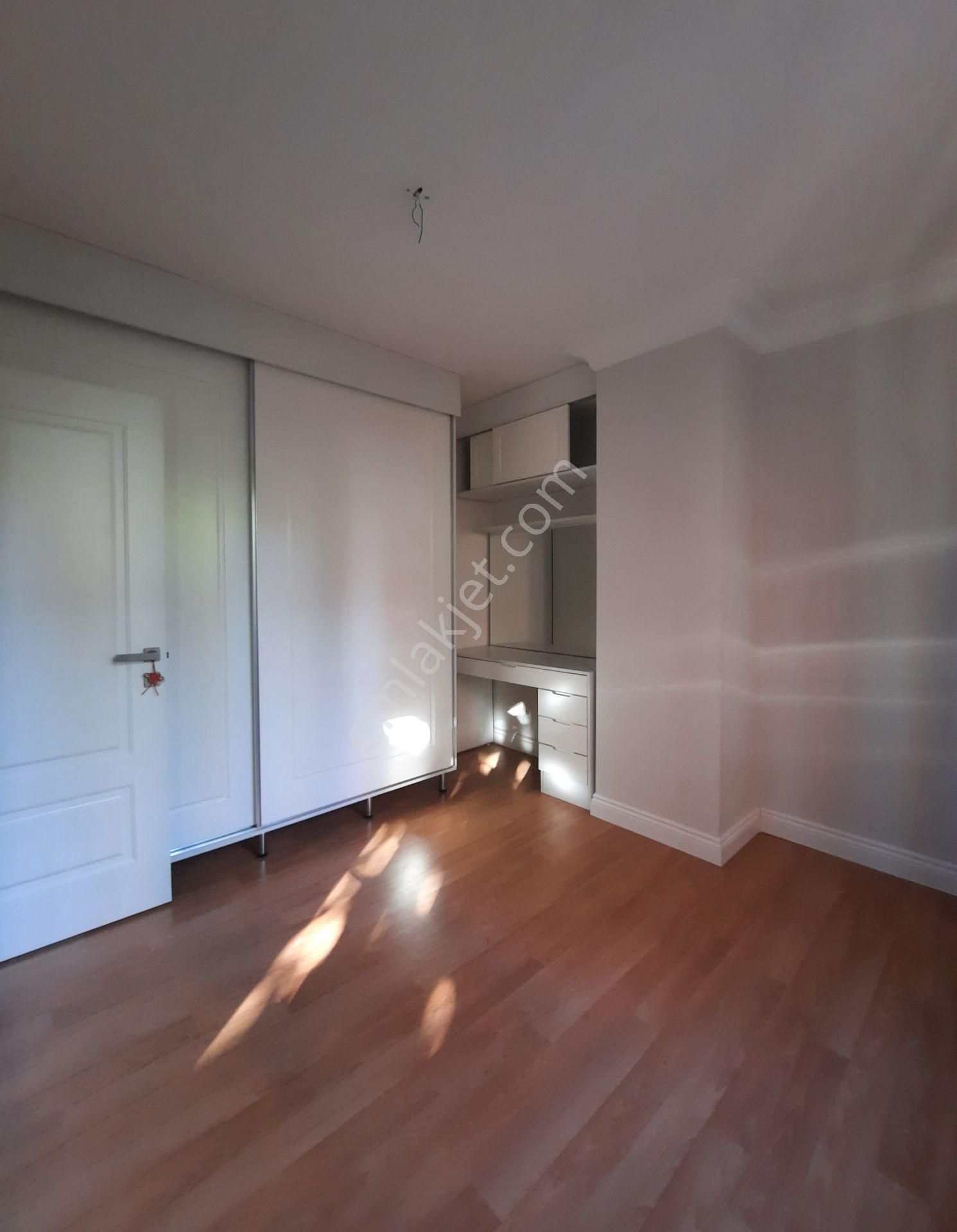 Gayrettepe Merkezde Genç Binada Lux 2+1 90 M2 2.kat Kombili Asansörlü Klimalı Yenilenmiş Ferah Daire - Görsel 12