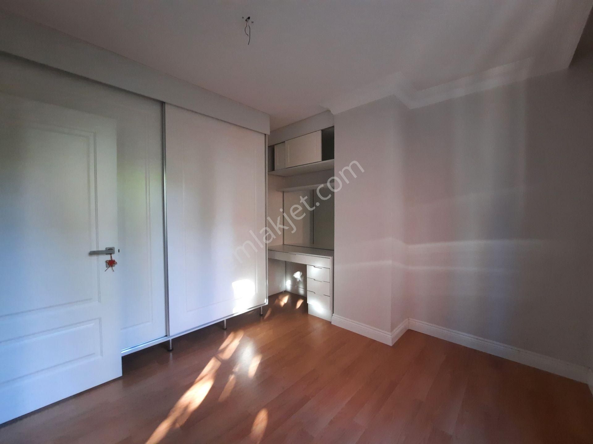 Gayrettepe Merkezde Genç Binada Lux 2+1 90 M2 2.kat Kombili Asansörlü Klimalı Yenilenmiş Ferah Daire - Görsel 11