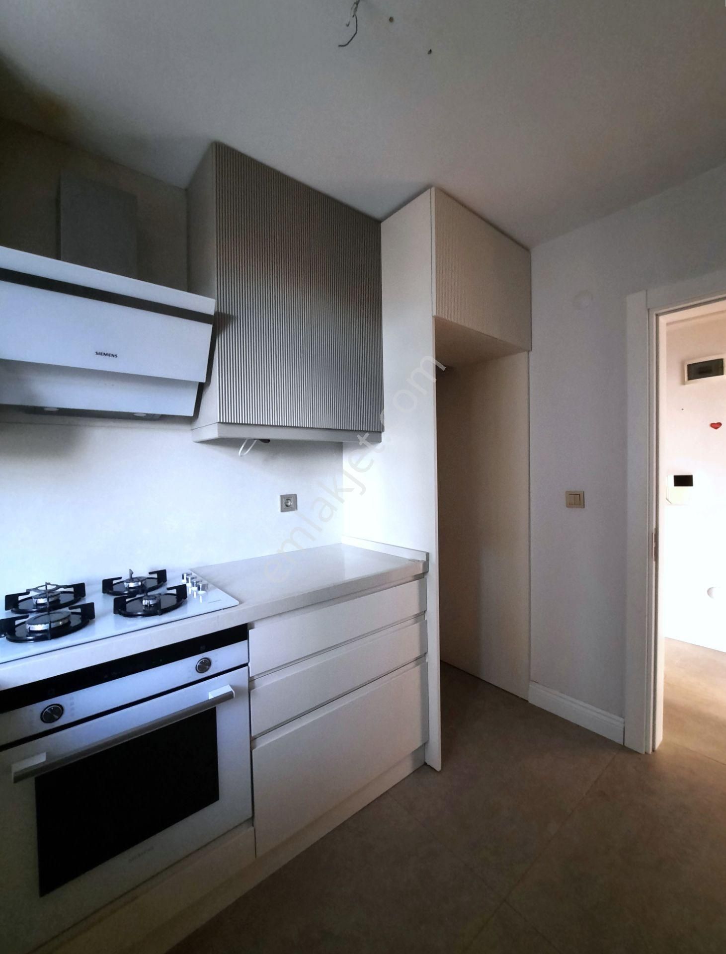 Gayrettepe Merkezde Genç Binada Lux 2+1 90 M2 2.kat Kombili Asansörlü Klimalı Yenilenmiş Ferah Daire - Görsel 29