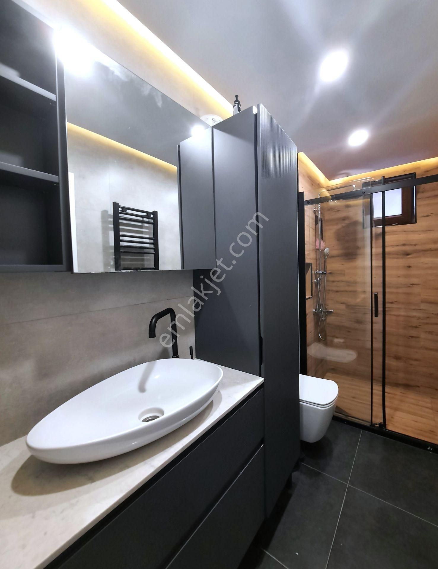 Gayrettepe Merkezde Genç Binada Lux 2+1 90 M2 2.kat Kombili Asansörlü Klimalı Yenilenmiş Ferah Daire - Görsel 31