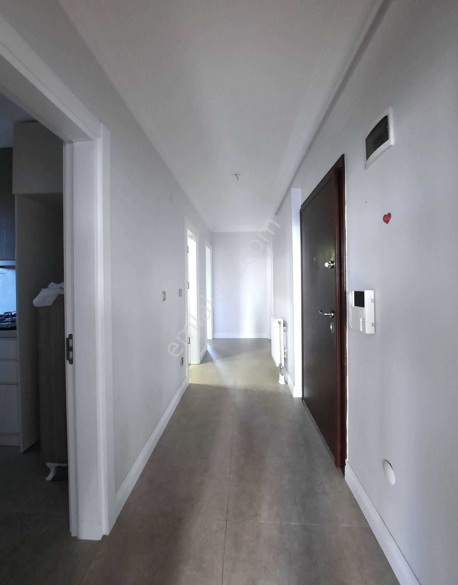 Gayrettepe Merkezde Genç Binada Lux 2+1 90 M2 2.kat Kombili Asansörlü Klimalı Yenilenmiş Ferah Daire - Görsel 33