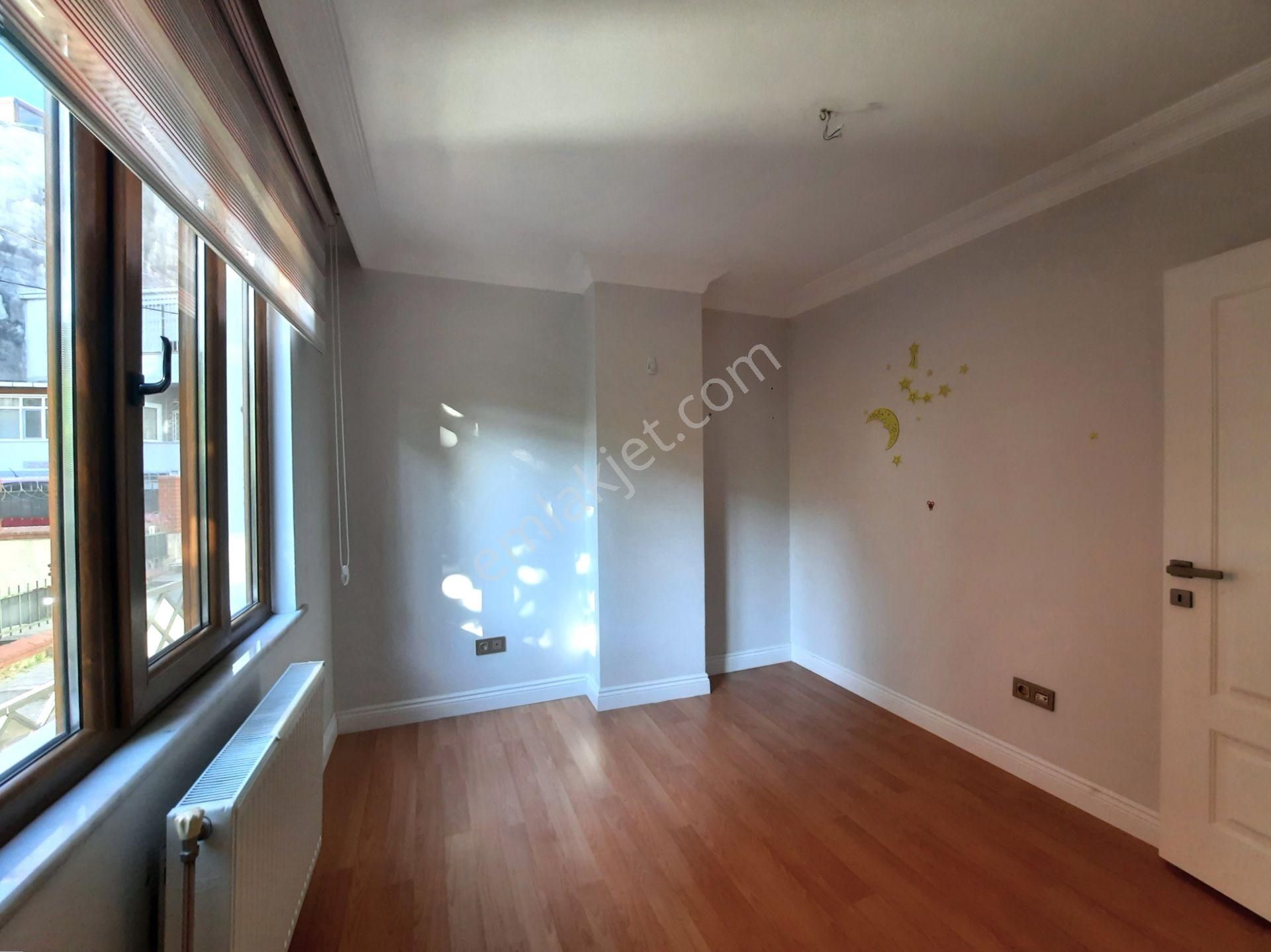 Gayrettepe Merkezde Genç Binada Lux 2+1 90 M2 2.kat Kombili Asansörlü Klimalı Yenilenmiş Ferah Daire - Görsel 19