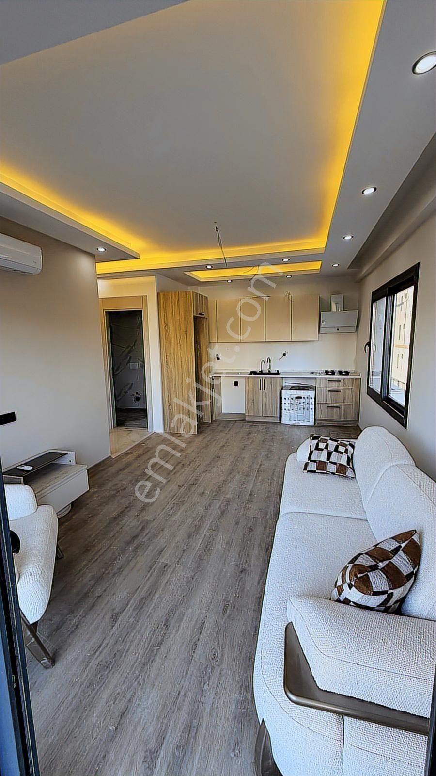 Erdemli 1+1 Havuzlu Tapu Komisyon Hersey Dahil - Görsel 6