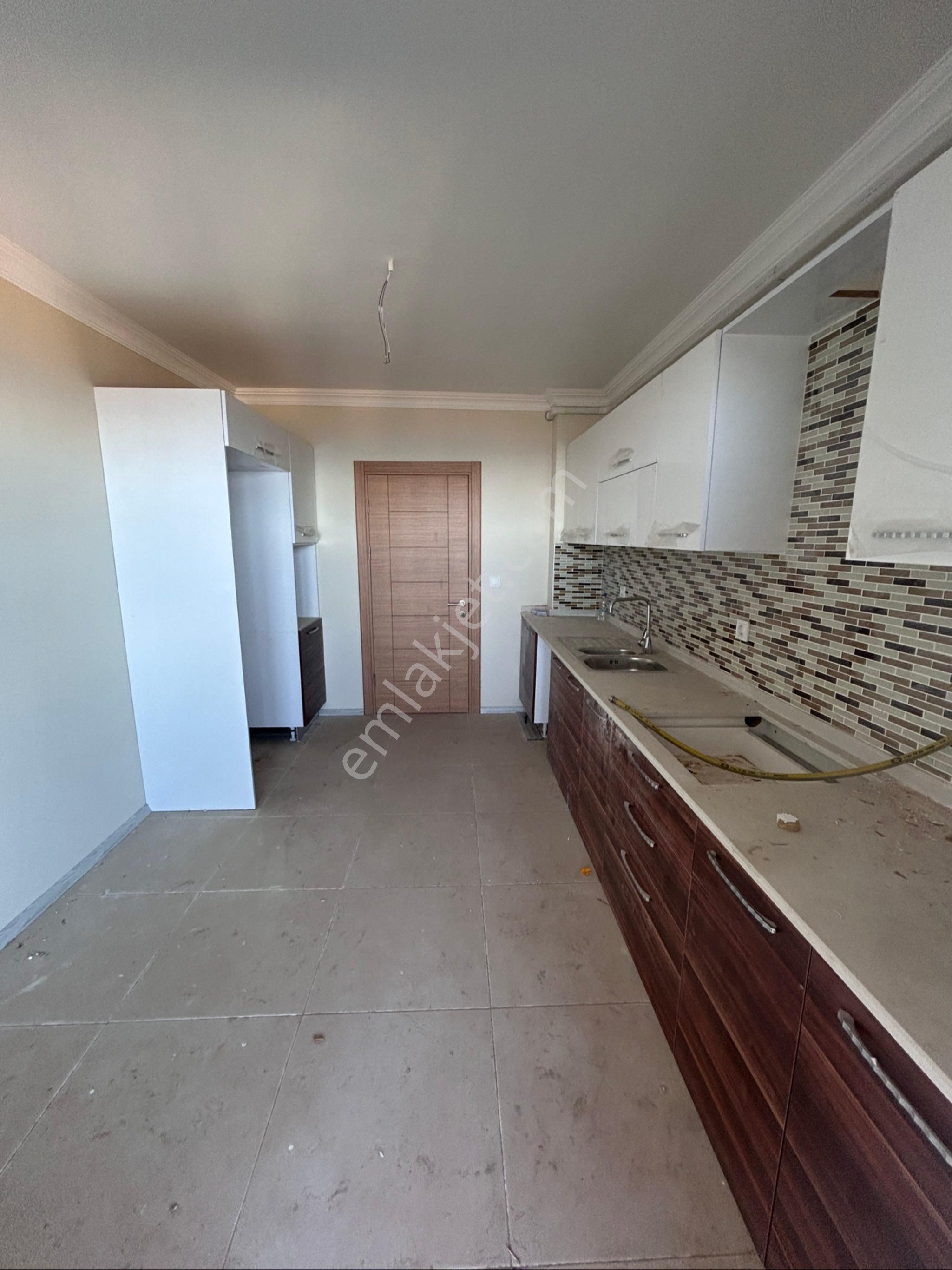 Trabzon Pelitli De Kiralık 3+1 Daire - Görsel 13