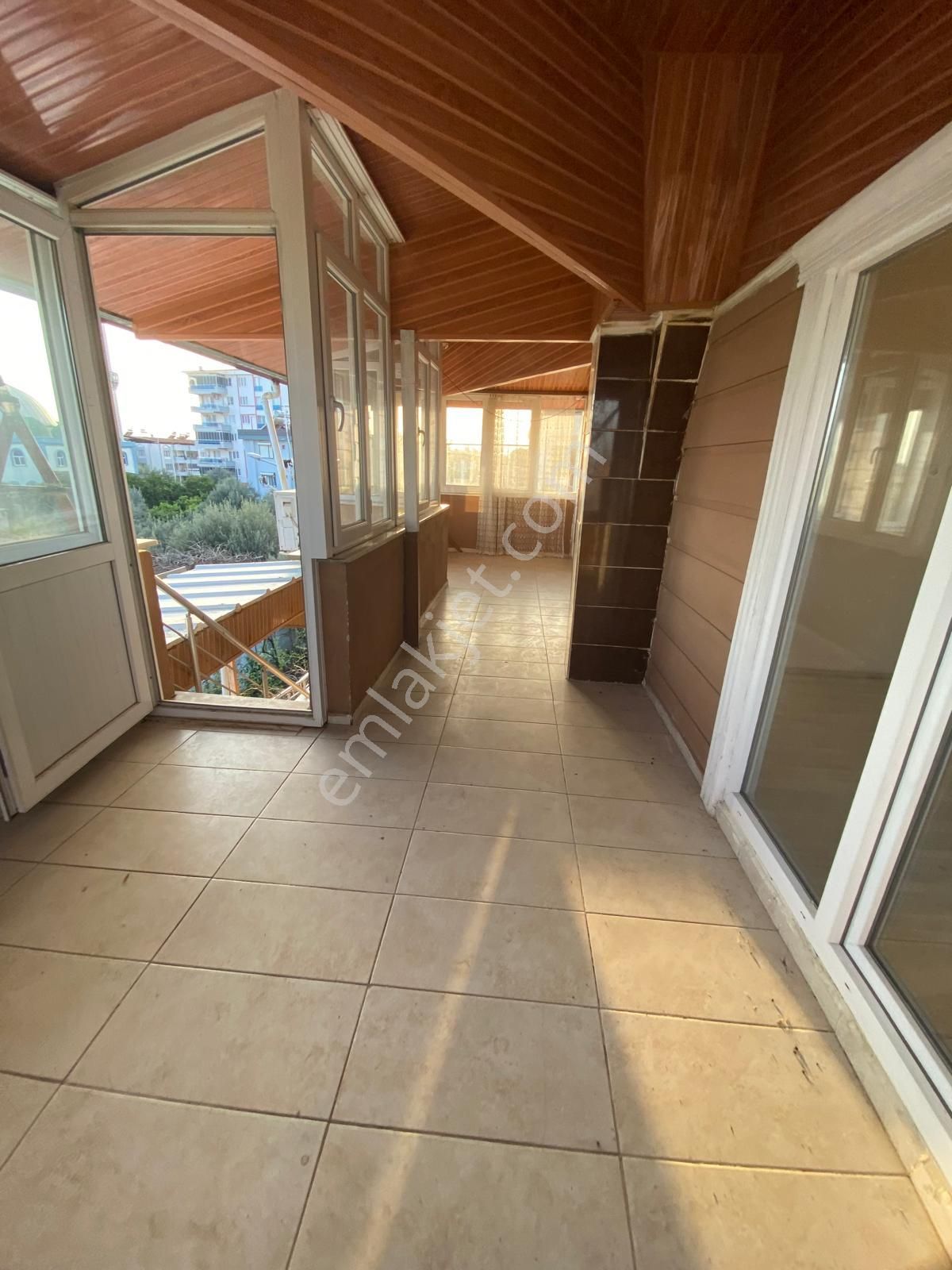 Şirinevler’de Pazar Pazarı Yanı, Aydınlık Ve Geniş Kiralık 3+1! - Görsel 7