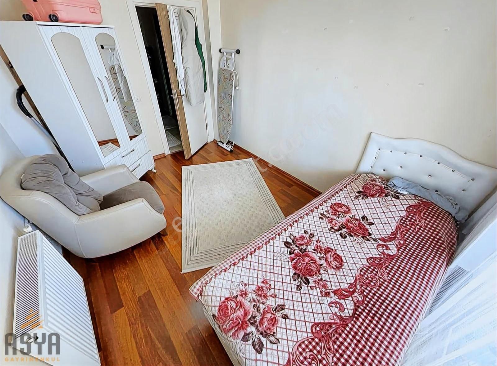 Site İçerisinde /merkezi Isıtmalı-balkonlu-çok Geniş Ferah 2+1**