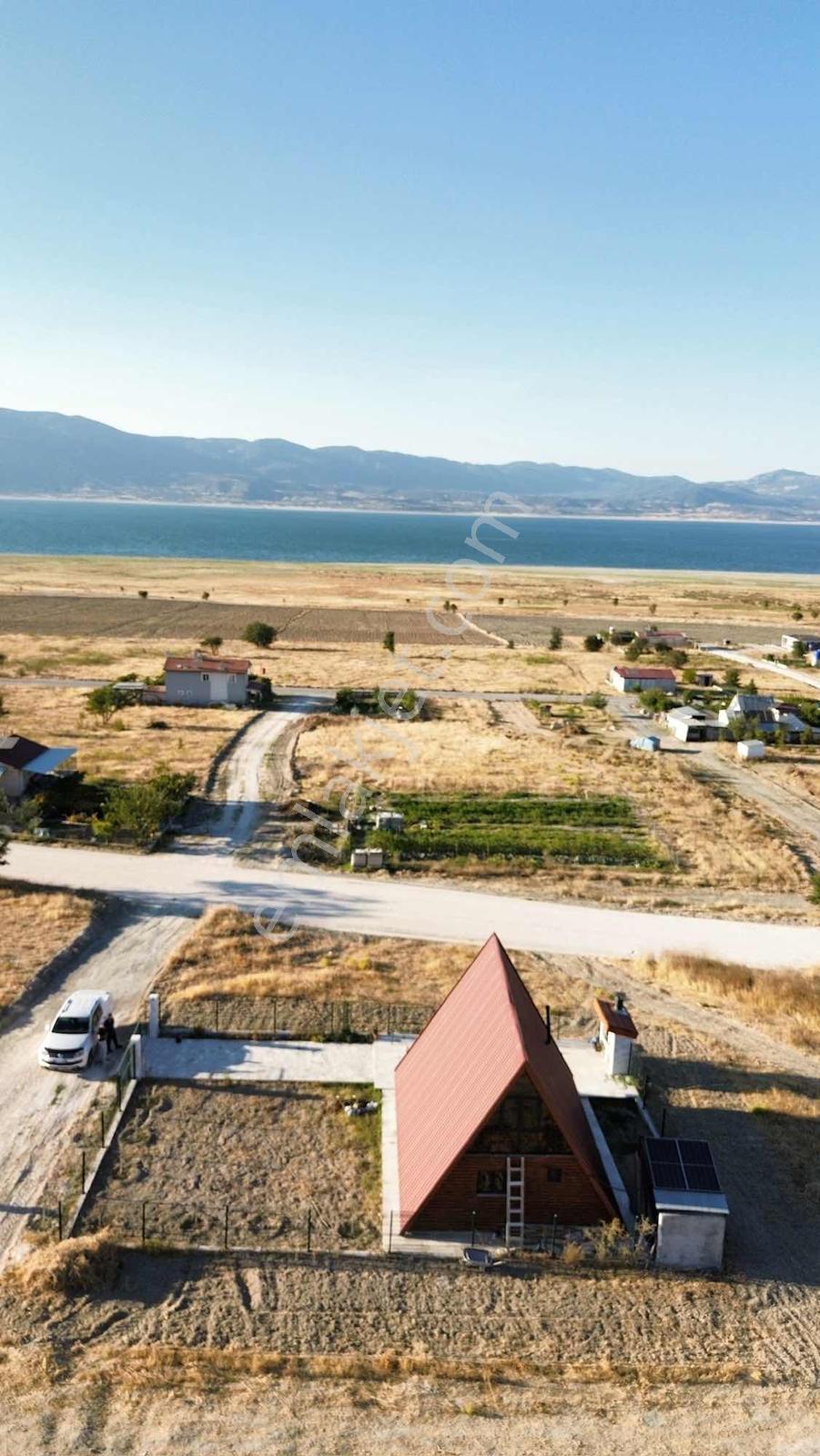 İnal Emlak'tan Çendik'te Göl Manzaralı Emsalsiz Bungalov - Görsel 10