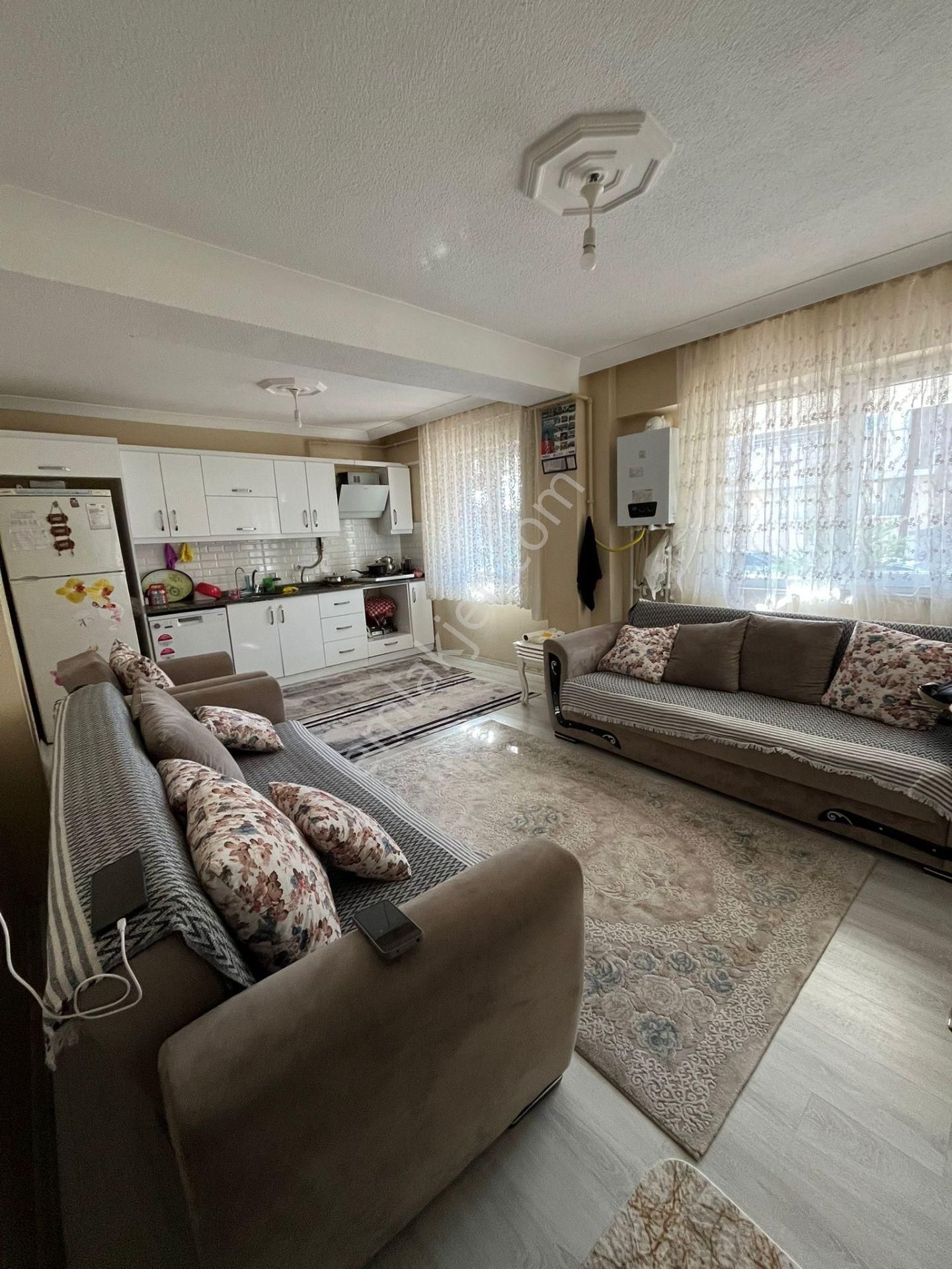 Nm Gayrimenkul'den Ergene Sağlık Mah. Satılık 2+1 Fırsat Daire - Görsel 2