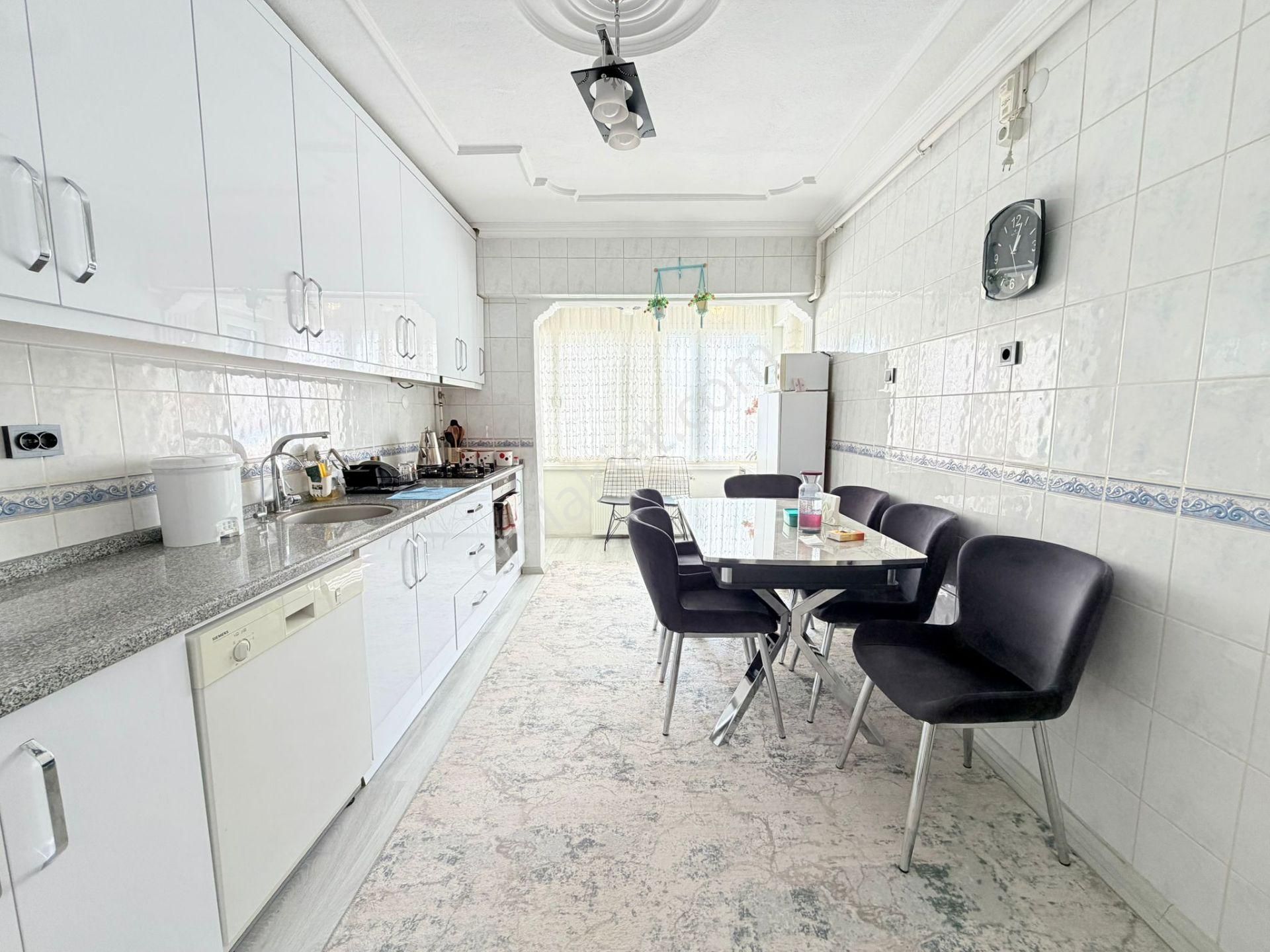 🏡 Göl-san Gayrimenkul’den 🏡yeni Mahalle Cadde Üzeri Arakat Daire !!! - Görsel 3
