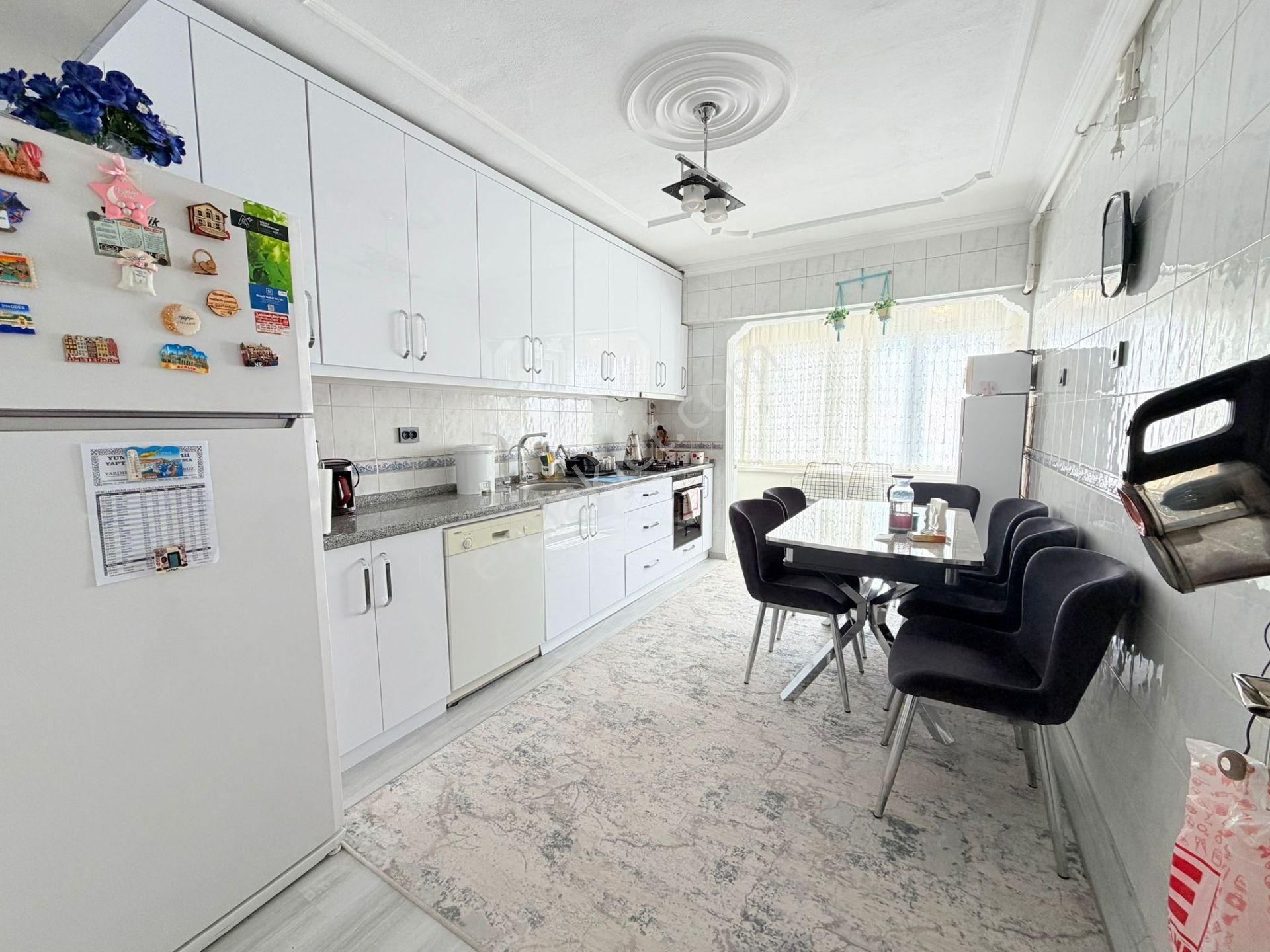 🏡 Göl-san Gayrimenkul’den 🏡yeni Mahalle Cadde Üzeri Arakat Daire !!! - Görsel 2