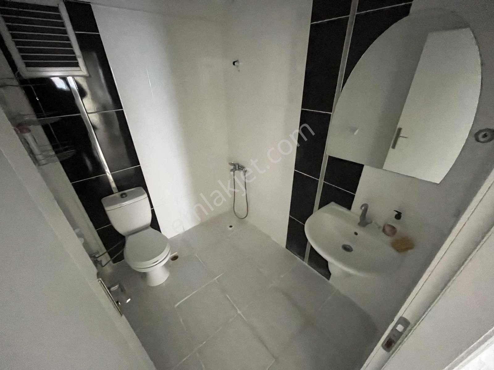 Oturuma Hazır 3+1 110 M2 1.katta Asansörlü Ön Cephe Daire !! - Görsel 24