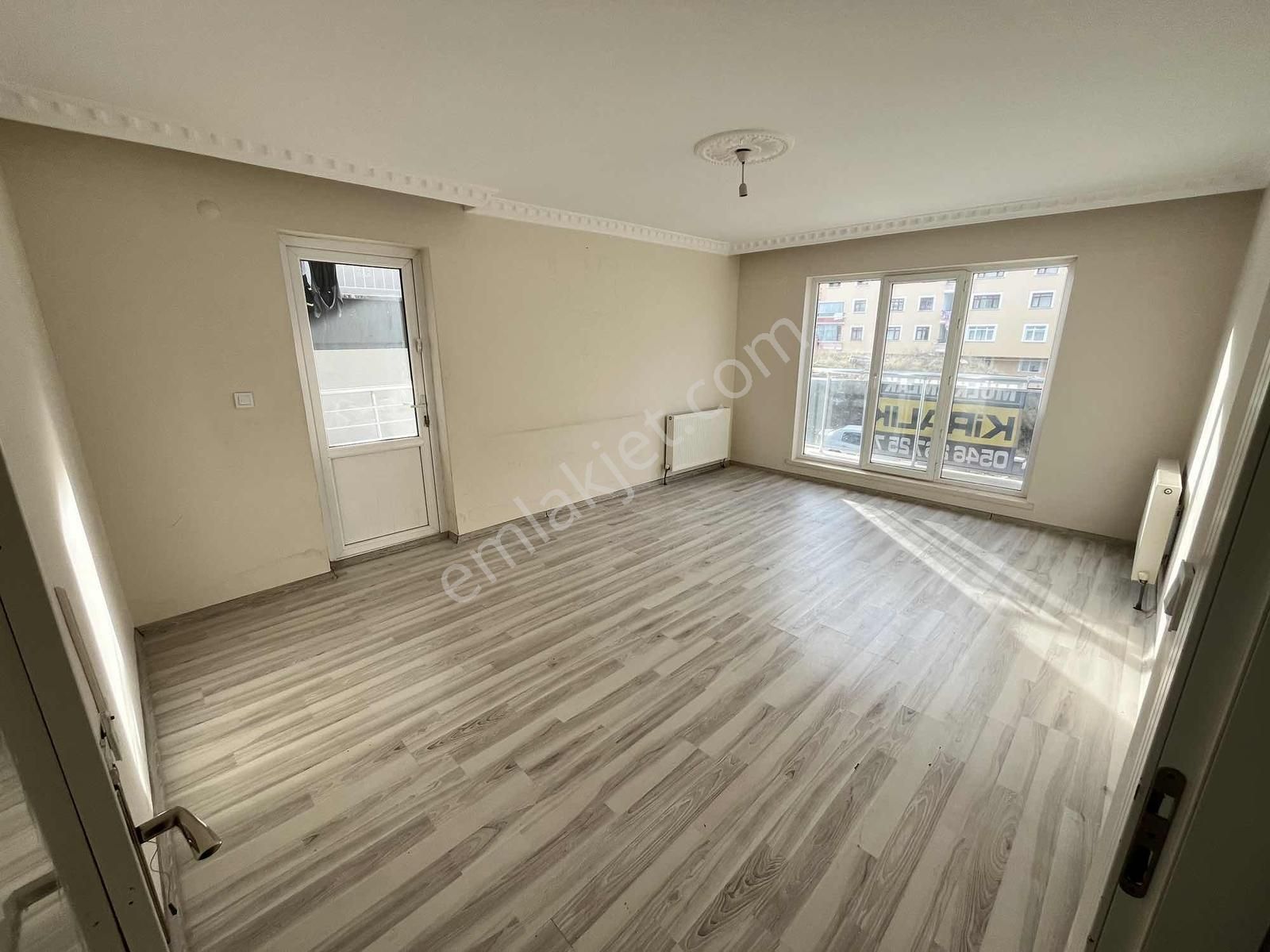 Oturuma Hazır 3+1 110 M2 1.katta Asansörlü Ön Cephe Daire !! - Görsel 3