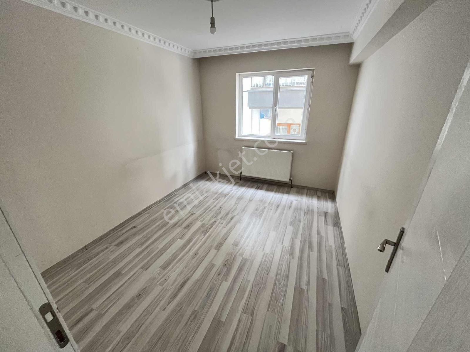 Oturuma Hazır 3+1 110 M2 1.katta Asansörlü Ön Cephe Daire !! - Görsel 16