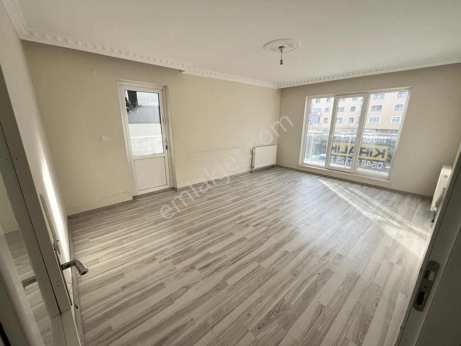 Oturuma Hazır 3+1 110 M2 1.katta Asansörlü Ön Cephe Daire !! - Görsel 4