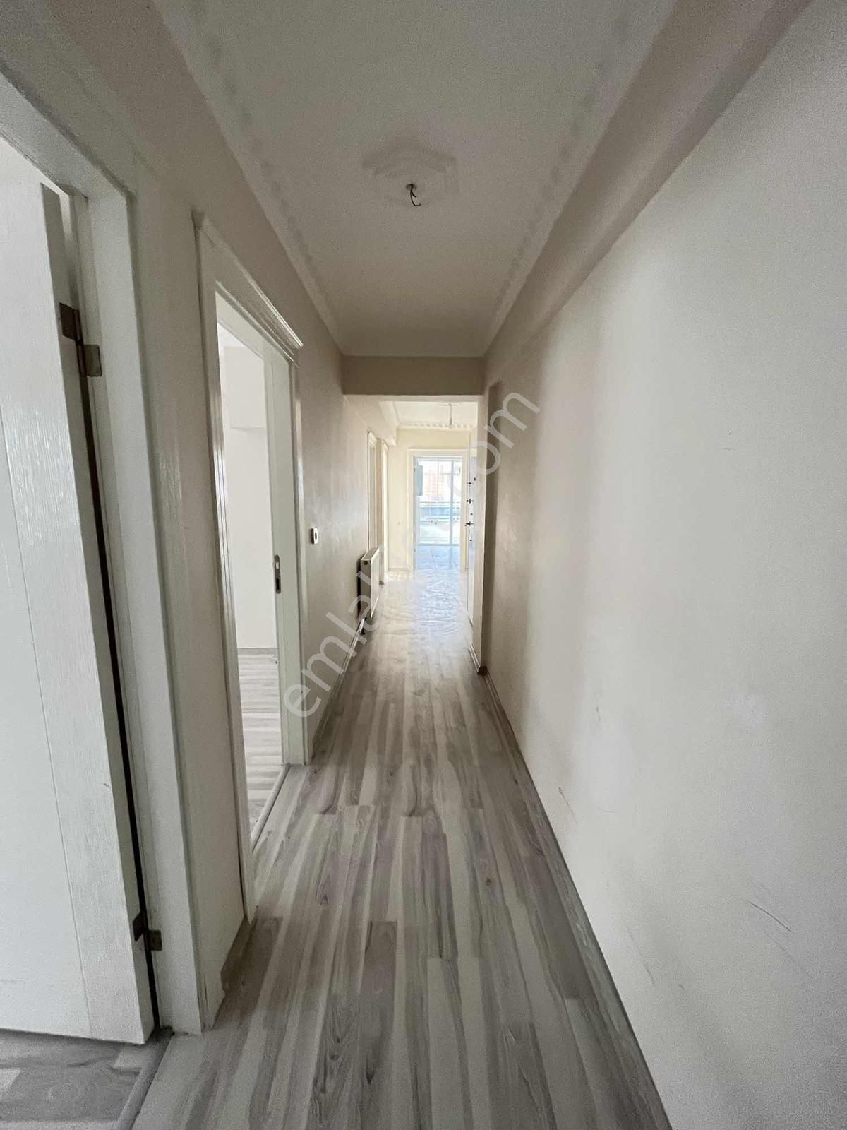 Oturuma Hazır 3+1 110 M2 1.katta Asansörlü Ön Cephe Daire !! - Görsel 26