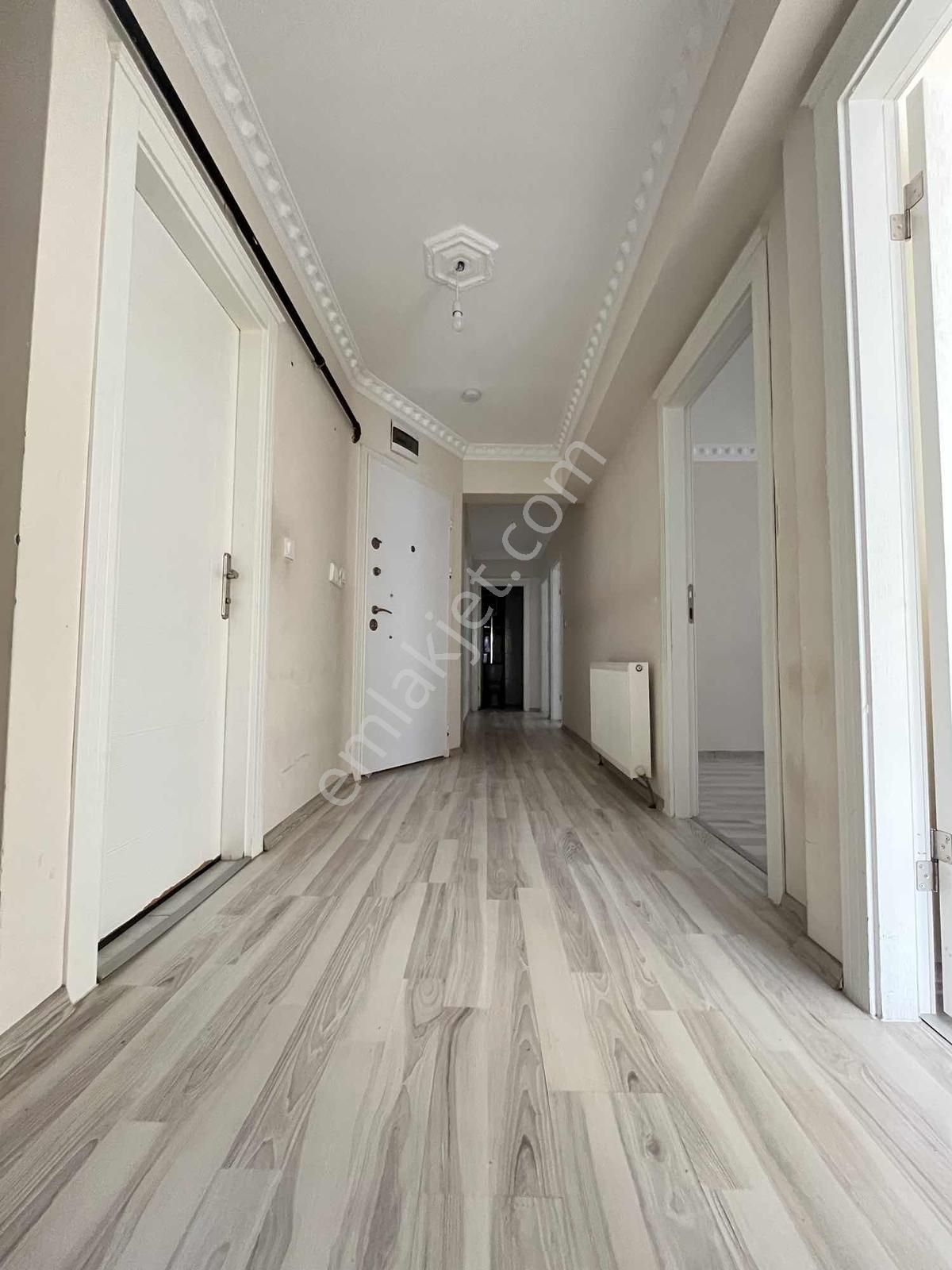 Oturuma Hazır 3+1 110 M2 1.katta Asansörlü Ön Cephe Daire !! - Görsel 33