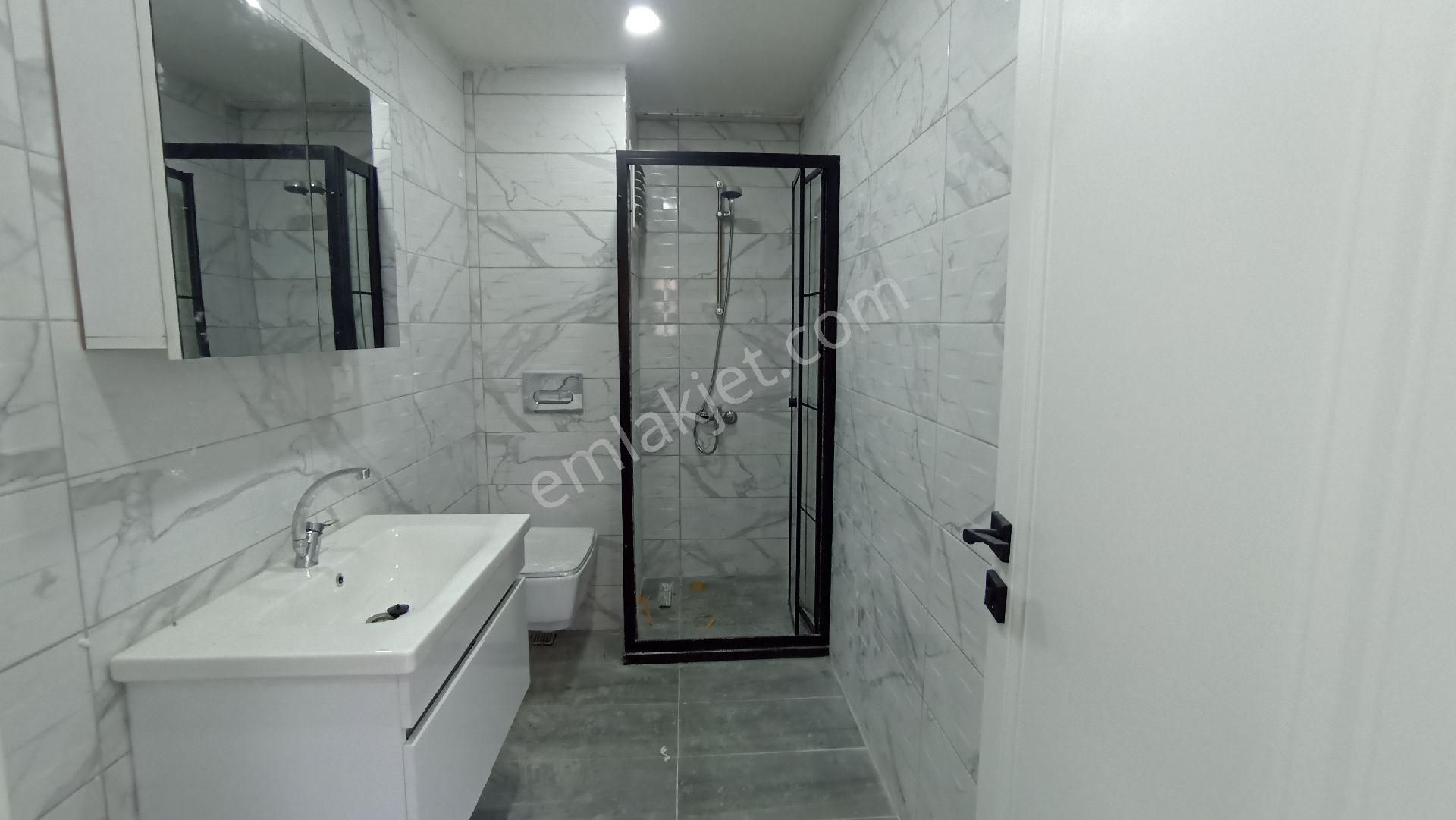 Medipol Hastanesi Yanı Satılık 1+1 Daire - Görsel 2