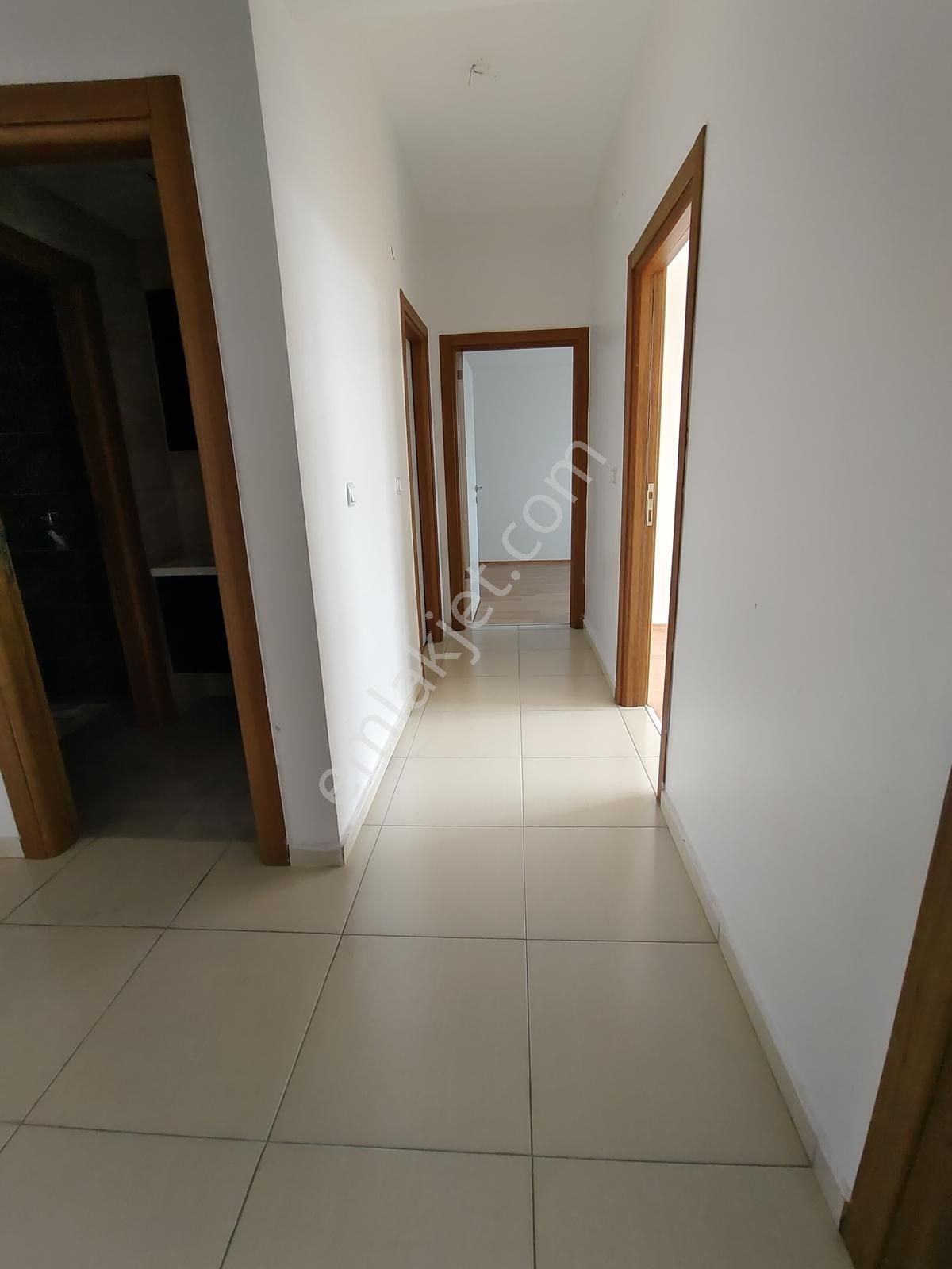 Toki Demokrasi Mahallesi Malazgirt Bulvarı Kiralık Daire - Görsel 6