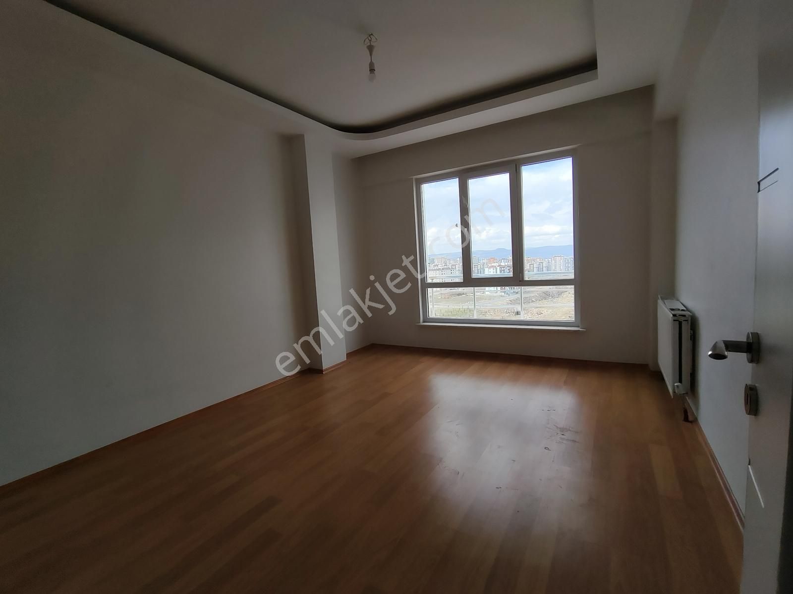 Toki Demokrasi Mahallesi Malazgirt Bulvarı Kiralık Daire - Görsel 9