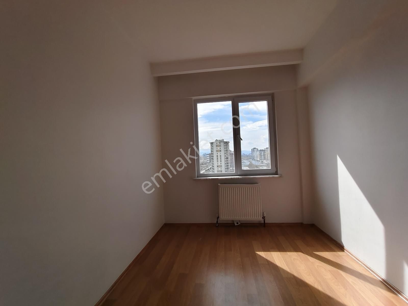 Toki Demokrasi Mahallesi Malazgirt Bulvarı Kiralık Daire - Görsel 13