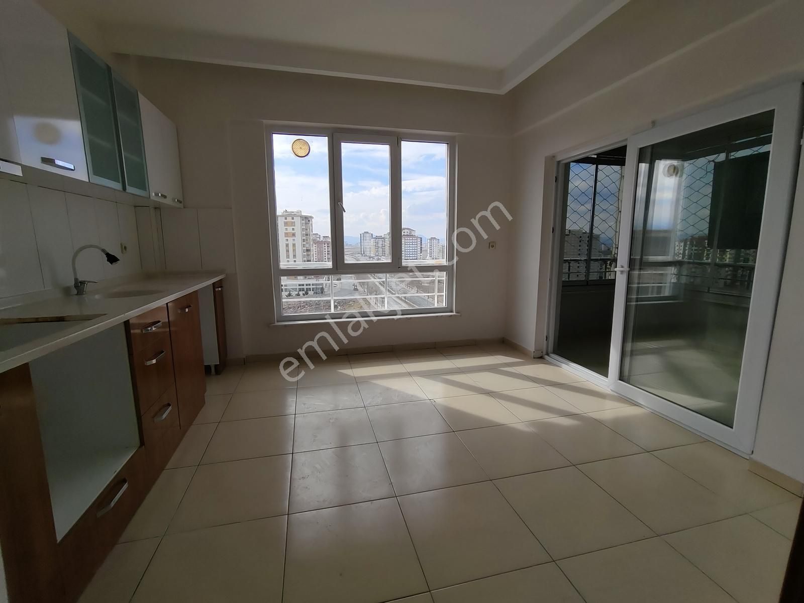 Toki Demokrasi Mahallesi Malazgirt Bulvarı Kiralık Daire - Görsel 2