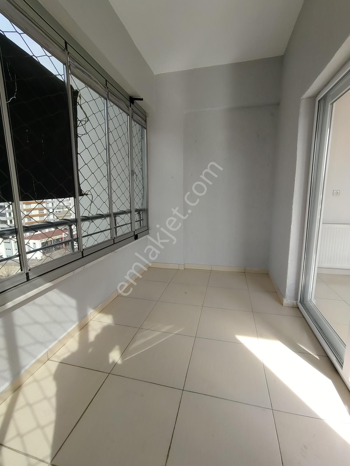 Toki Demokrasi Mahallesi Malazgirt Bulvarı Kiralık Daire - Görsel 19