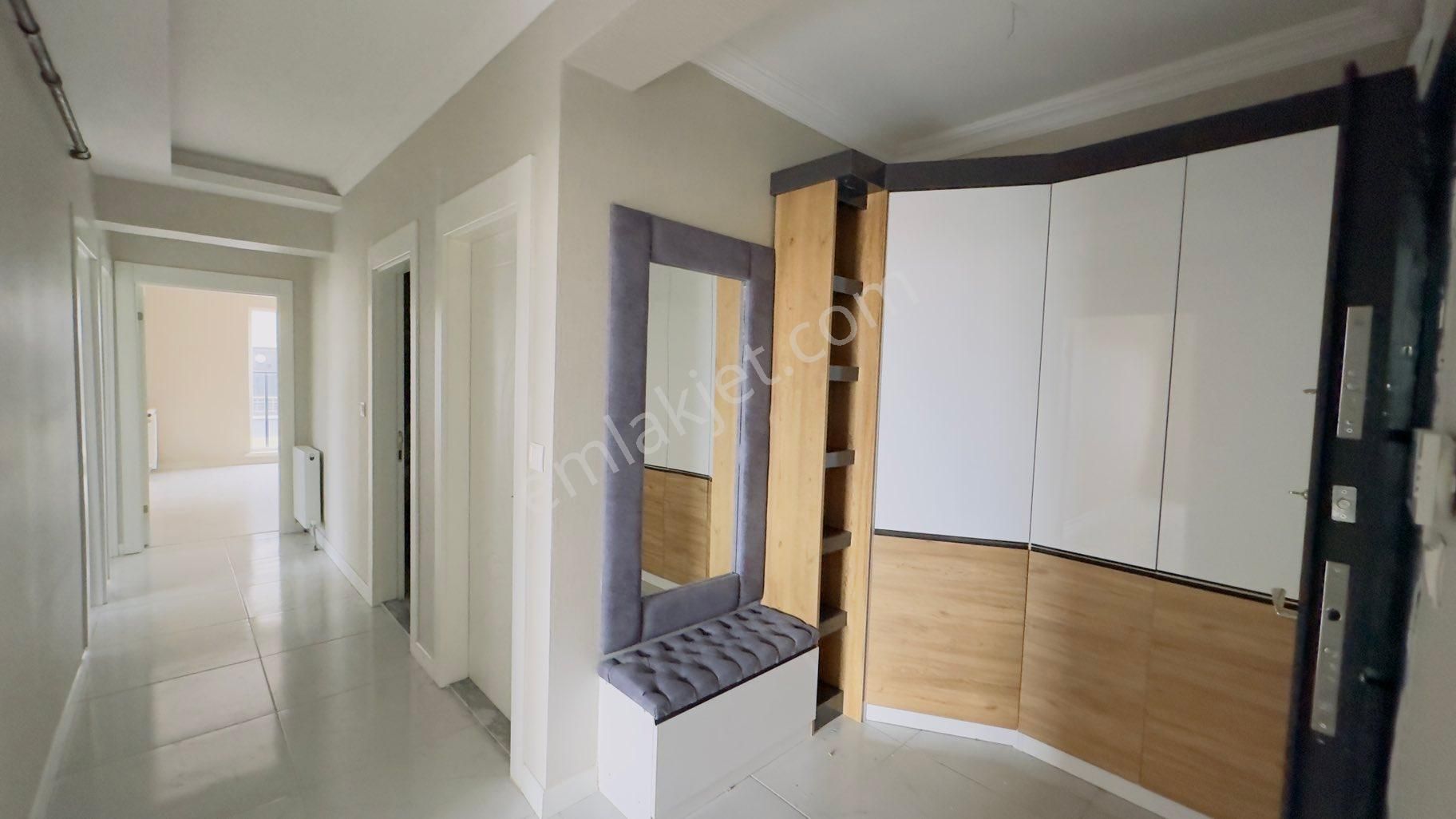Kc Emlaktan Park Cepheli Ara Kat Kiralık 3+1 140m2 Daire - Görsel 4