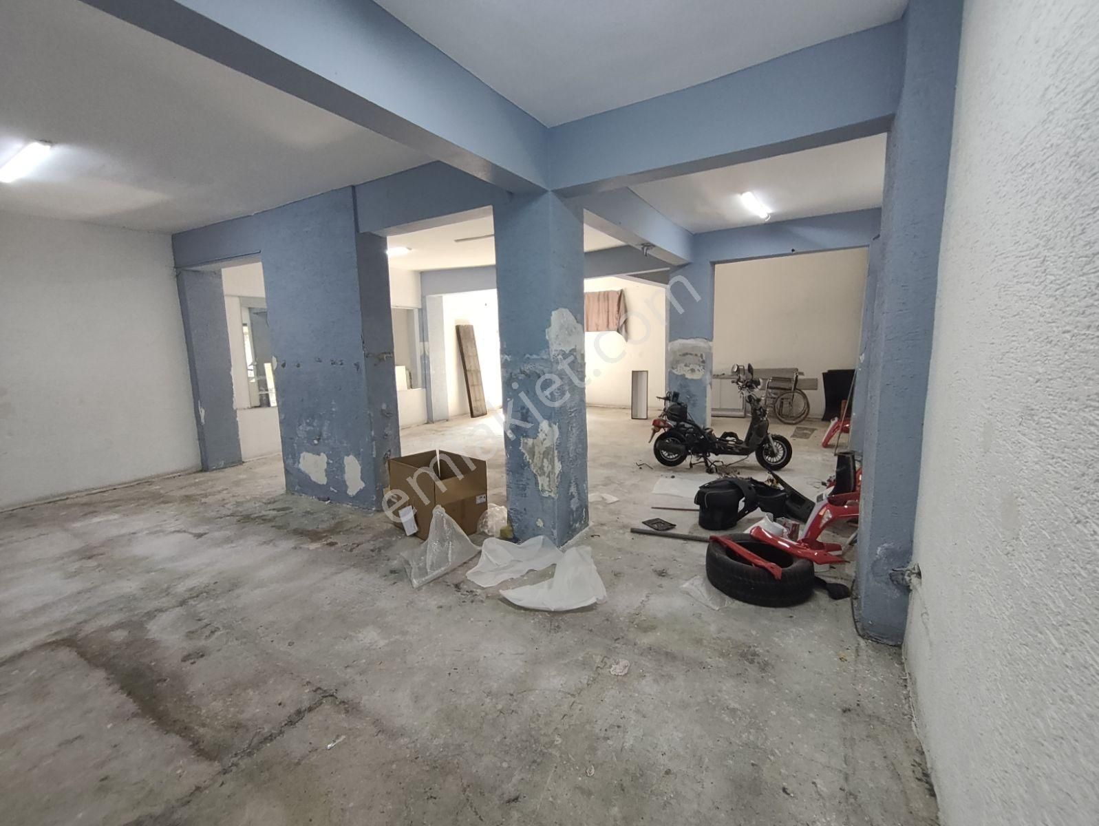 Sulyapıdan Kirazlıda Depoya Hafif İmalata Kiralık Zemin Dükkan - Görsel 13