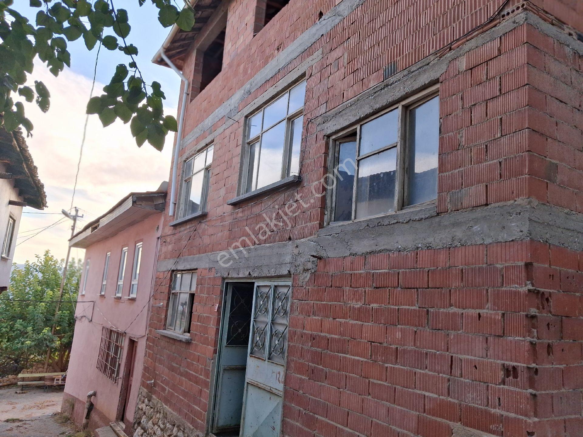 Muhteşem Manzaralı Köy Evi