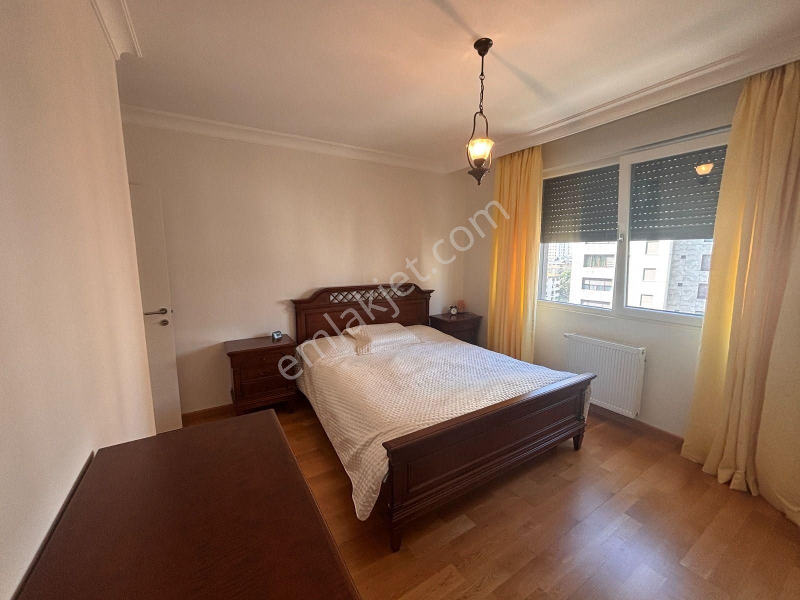 Divanın Sokağında Deniz Manzaralı 3+1 Geniş M2'de Güvenlikli ! - Görsel 9