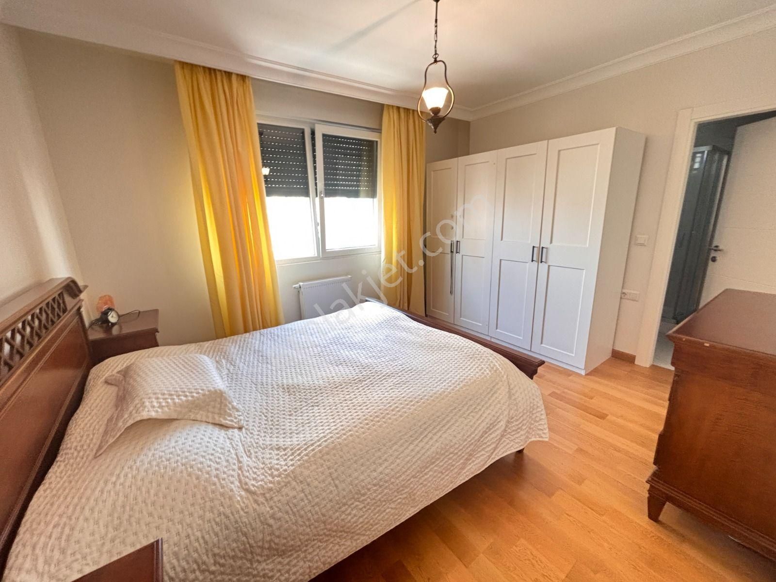 Divanın Sokağında Deniz Manzaralı 3+1 Geniş M2'de Güvenlikli ! - Görsel 10