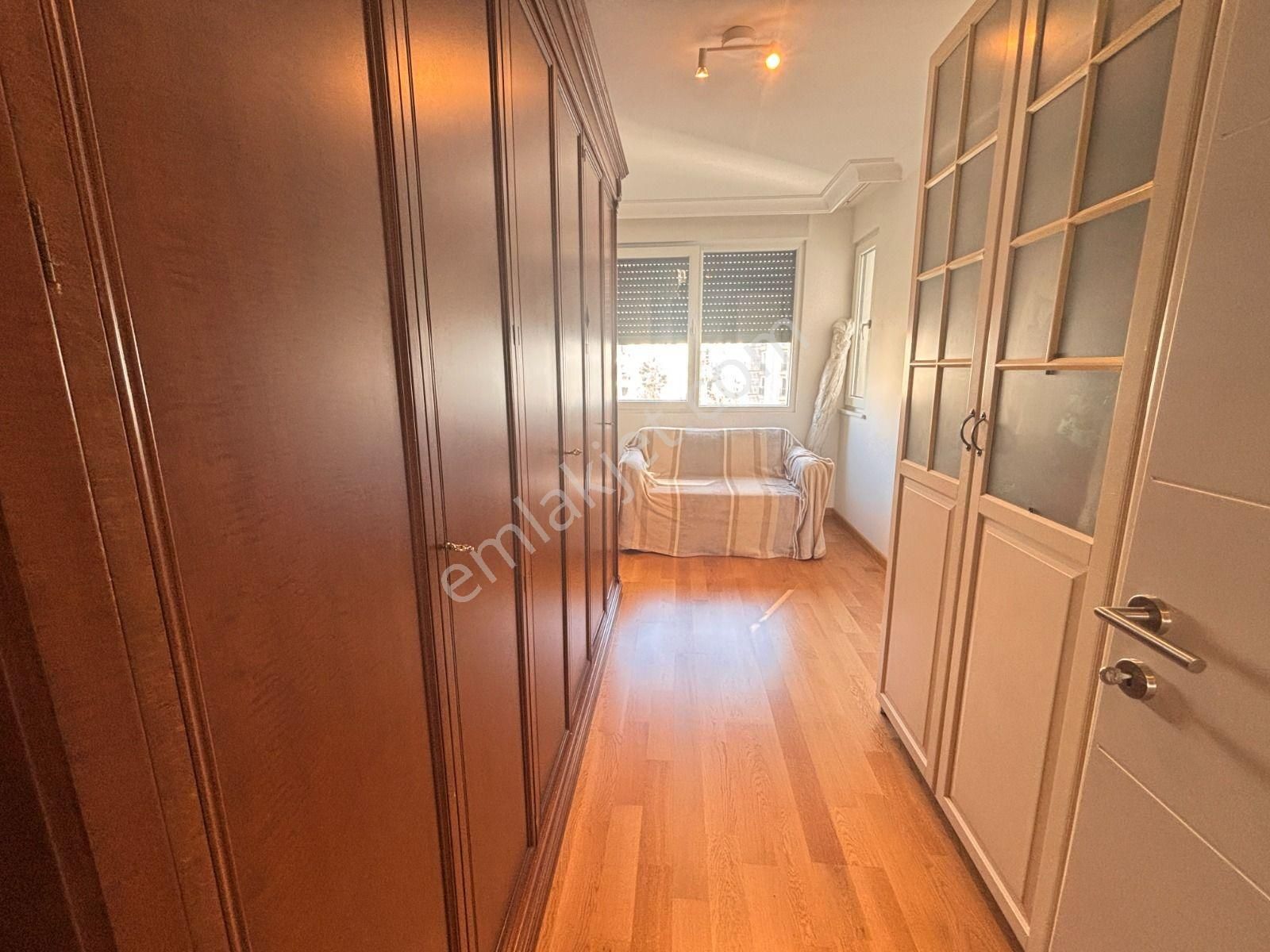 Divanın Sokağında Deniz Manzaralı 3+1 Geniş M2'de Güvenlikli ! - Görsel 6