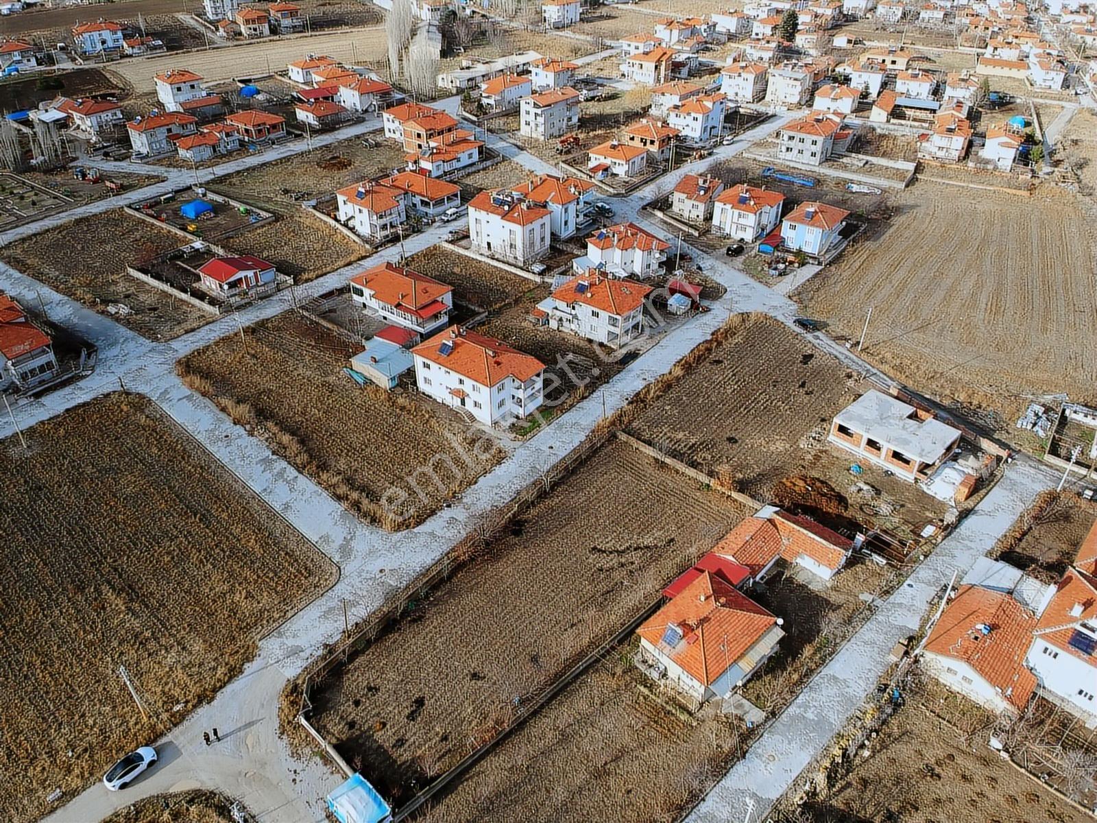 İlbey // Şuhut Zafer Mahallesinde 498 - 551 M² İki Adet Arsa - Görsel 17