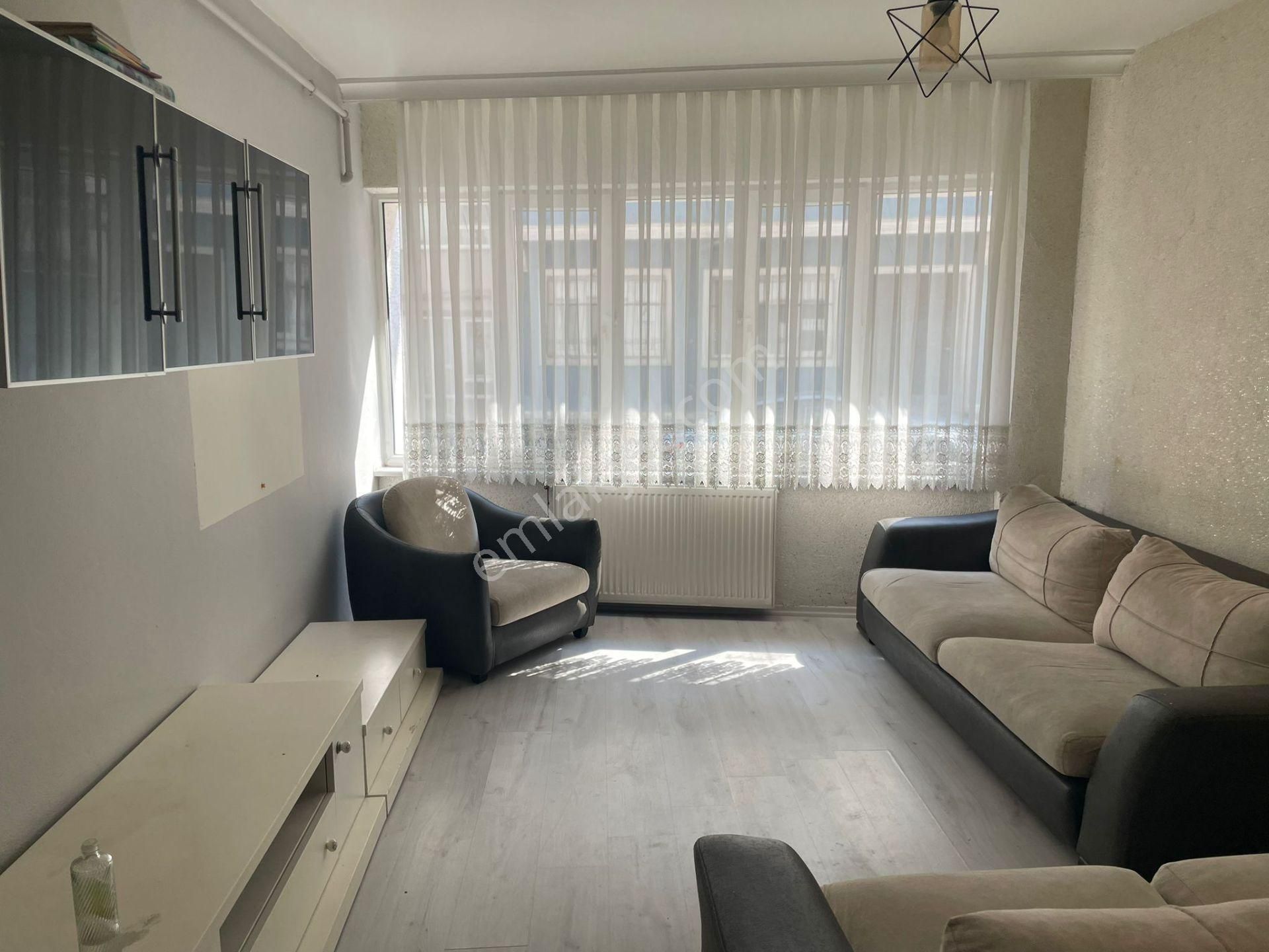 Bursa Kılıç Tan İpekçilik Cadde De Satılık 2+1 85m2 1.kat Daire