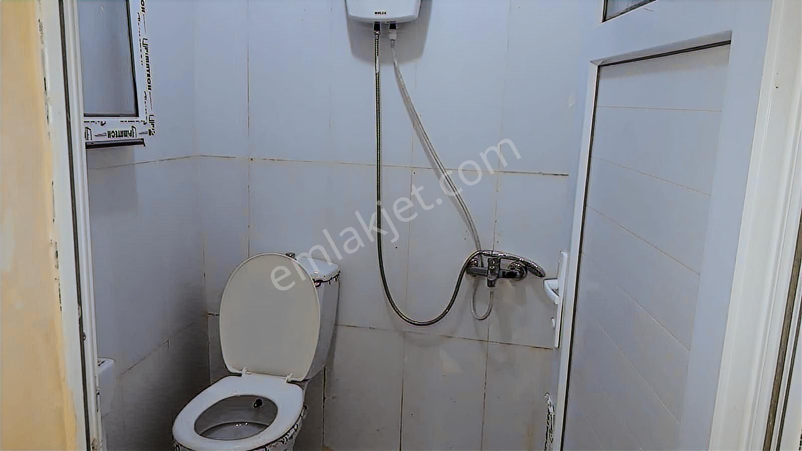 Karabağlar Çitlenbikte Teraslı 2+1 95 M2 Bekar Bay-bayana Uygun - Görsel 7