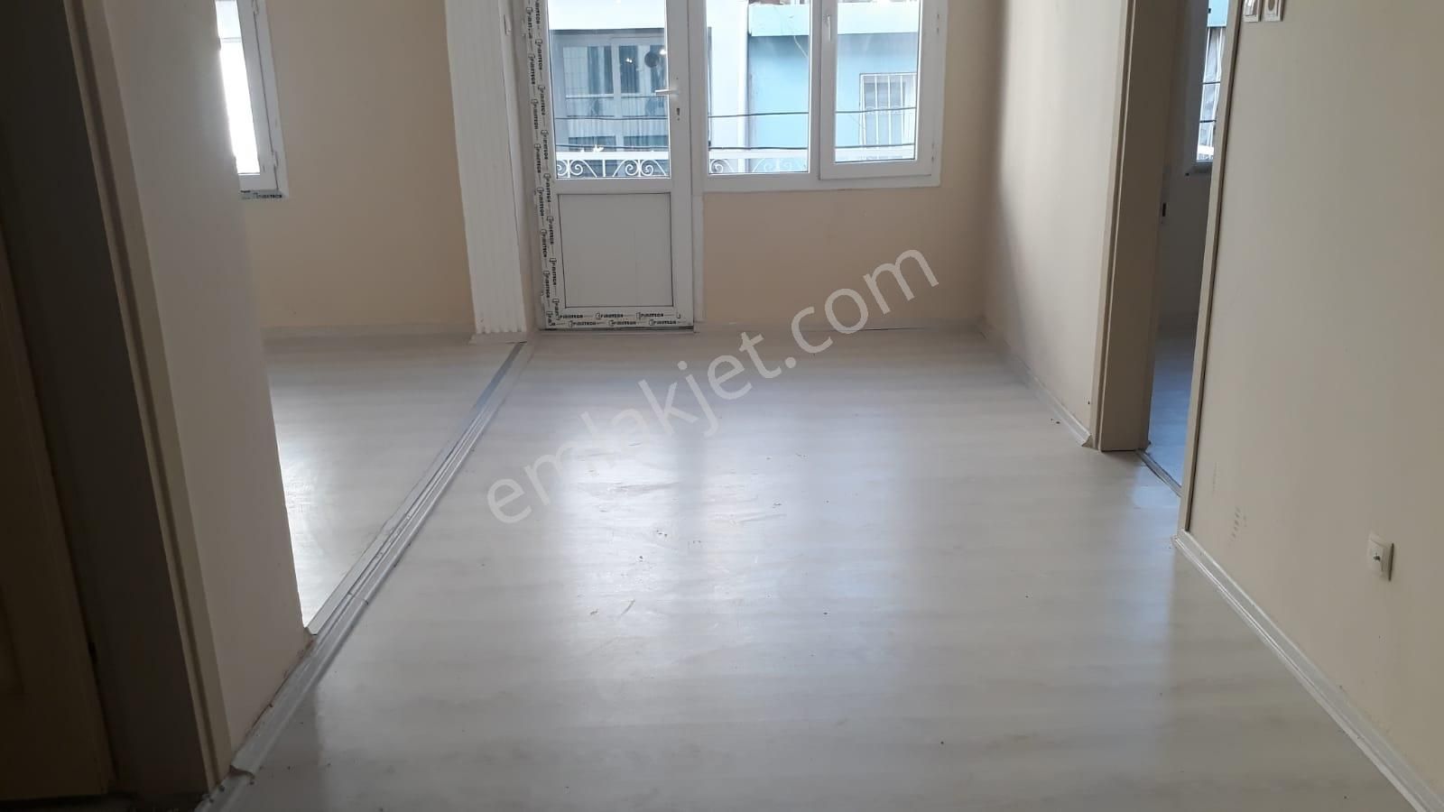 Karabağlar Çitlenbikte Teraslı 2+1 95 M2 Bekar Bay-bayana Uygun - Görsel 5