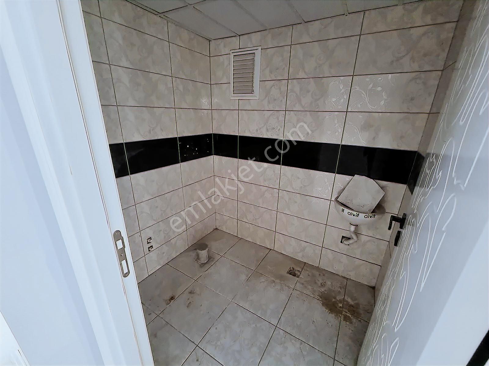 Kuşcağız Mahallesinde Merkezi Konumda 5,5+1 Yapılı Dubleks - Görsel 19