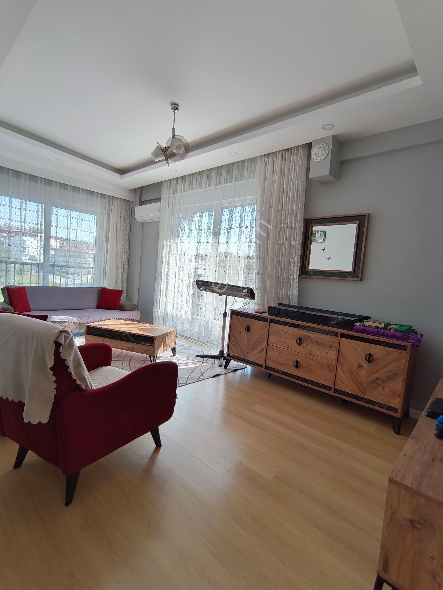 Sarılar Okullara Yakın 2+1 1 Kat Satılık Daire