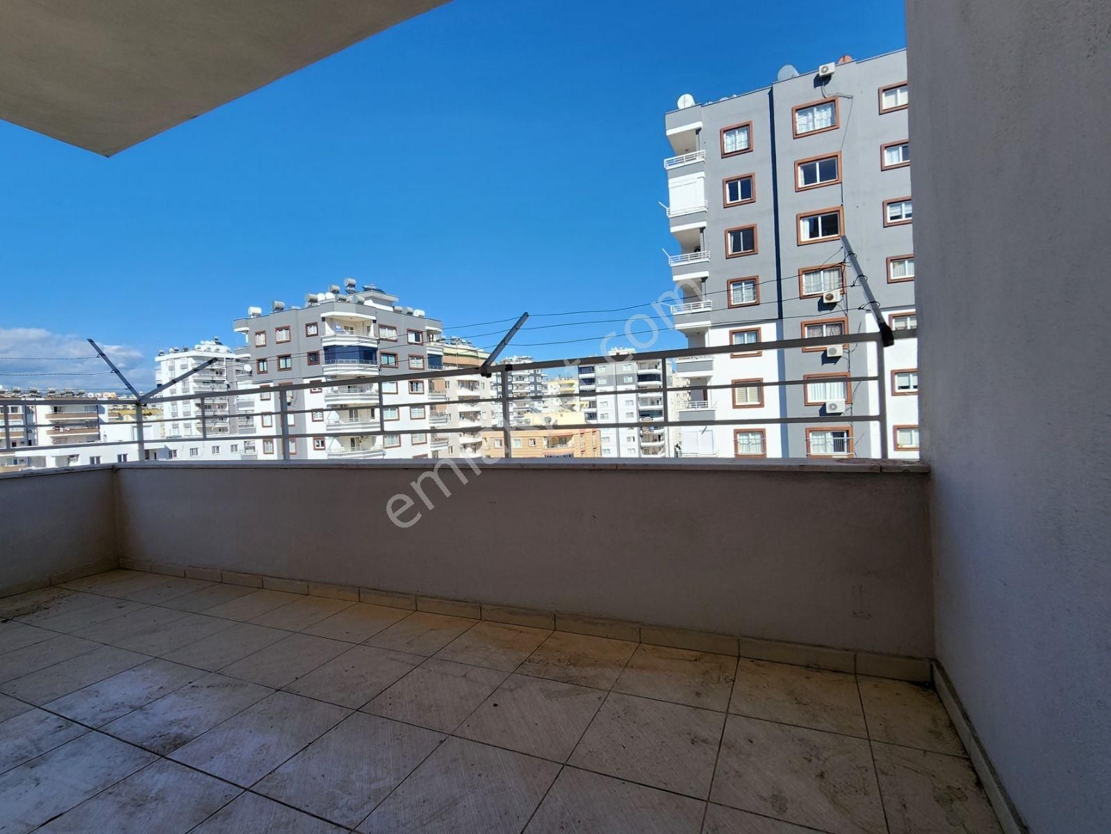 Hcl'den Geniş 3+1 Merkezi Konumda Mezitli Kiralık Daire - Görsel 6