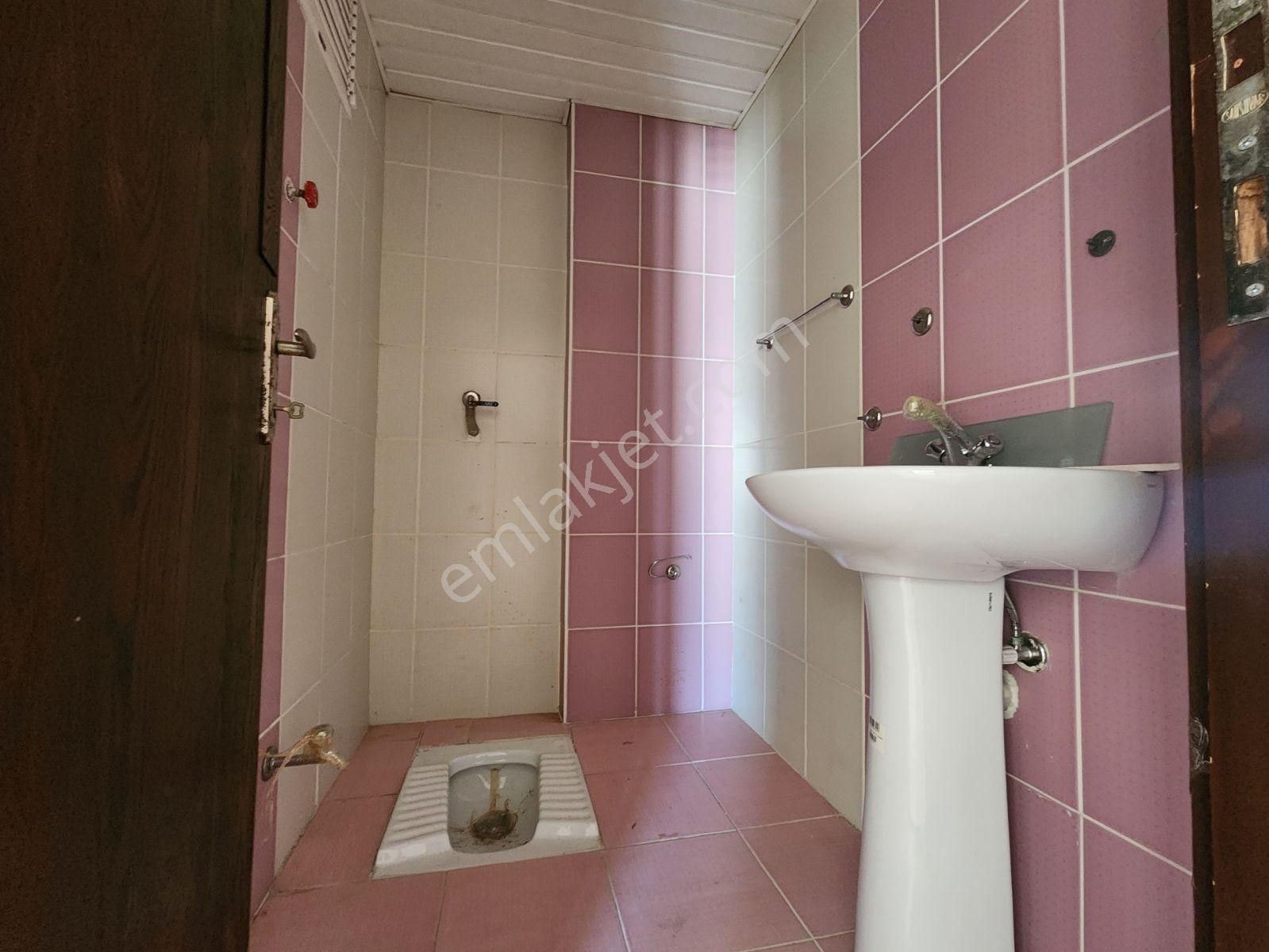 Hcl'den Geniş 3+1 Merkezi Konumda Mezitli Kiralık Daire - Görsel 16