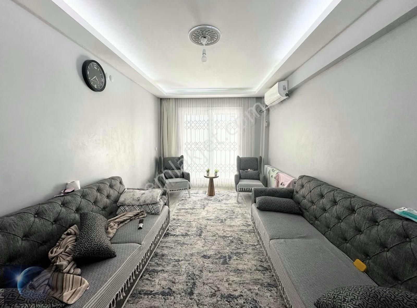 Buca İnönü Mah/de Satılık 2+1 D.gazlı Bahçeli Daire